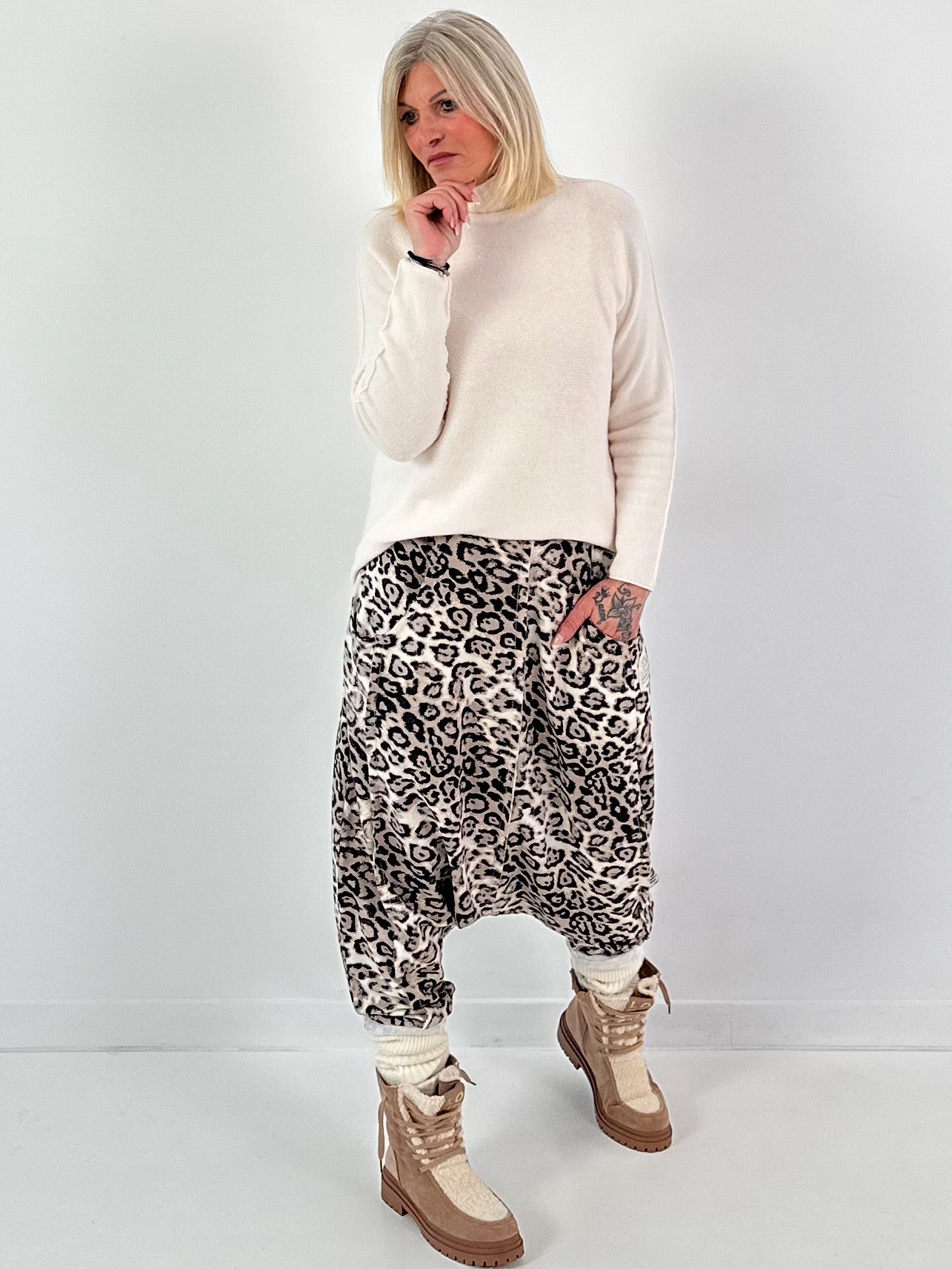 Trui model "Minimal Chic" - ecru