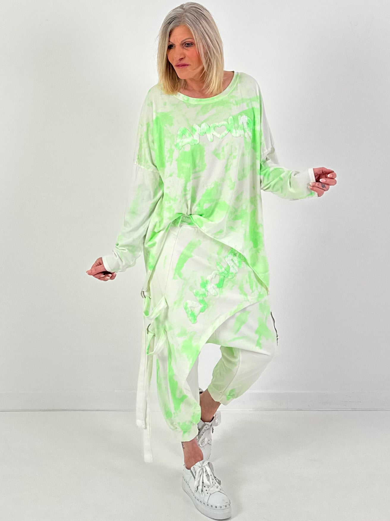 Batik-Baggy Amour - weiss-neongrün