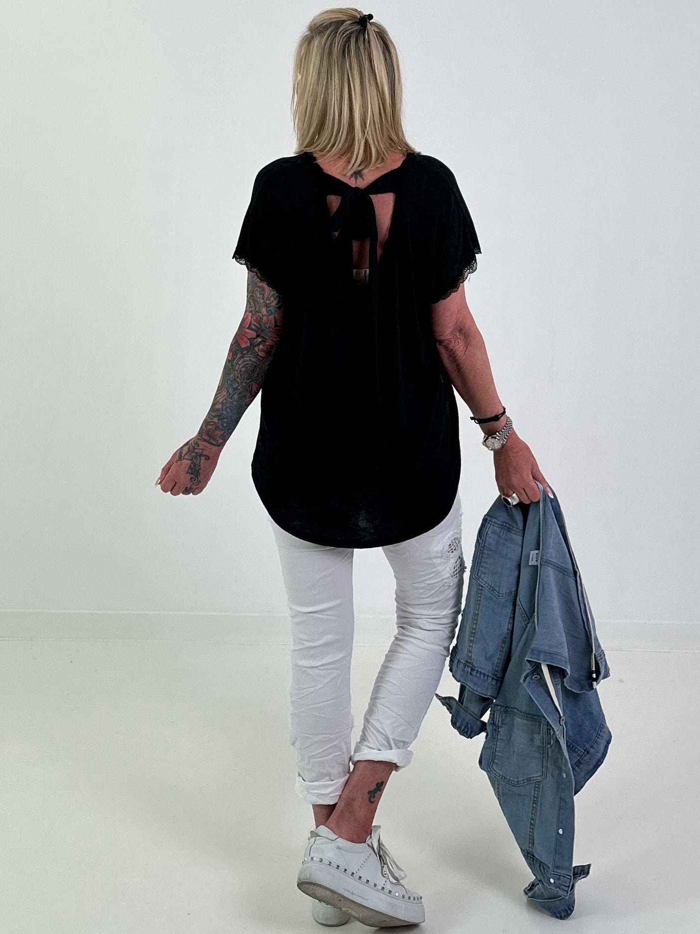 T-Shirt with Back Tie - Black