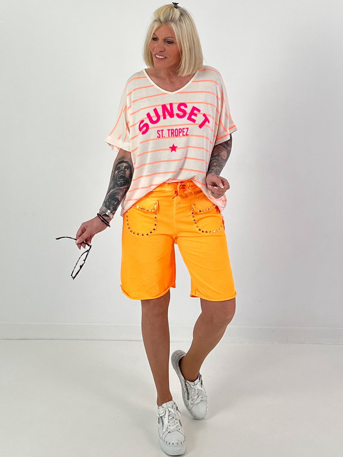 T-Shirt mit Streifen Sunset - ecru-neonorange