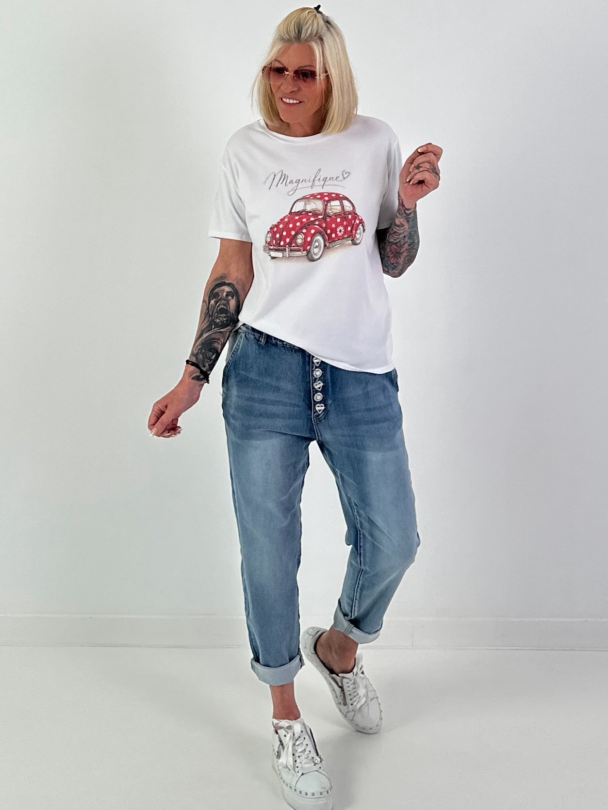 Boyfriend Jeans with Decorative Buttons - Blue