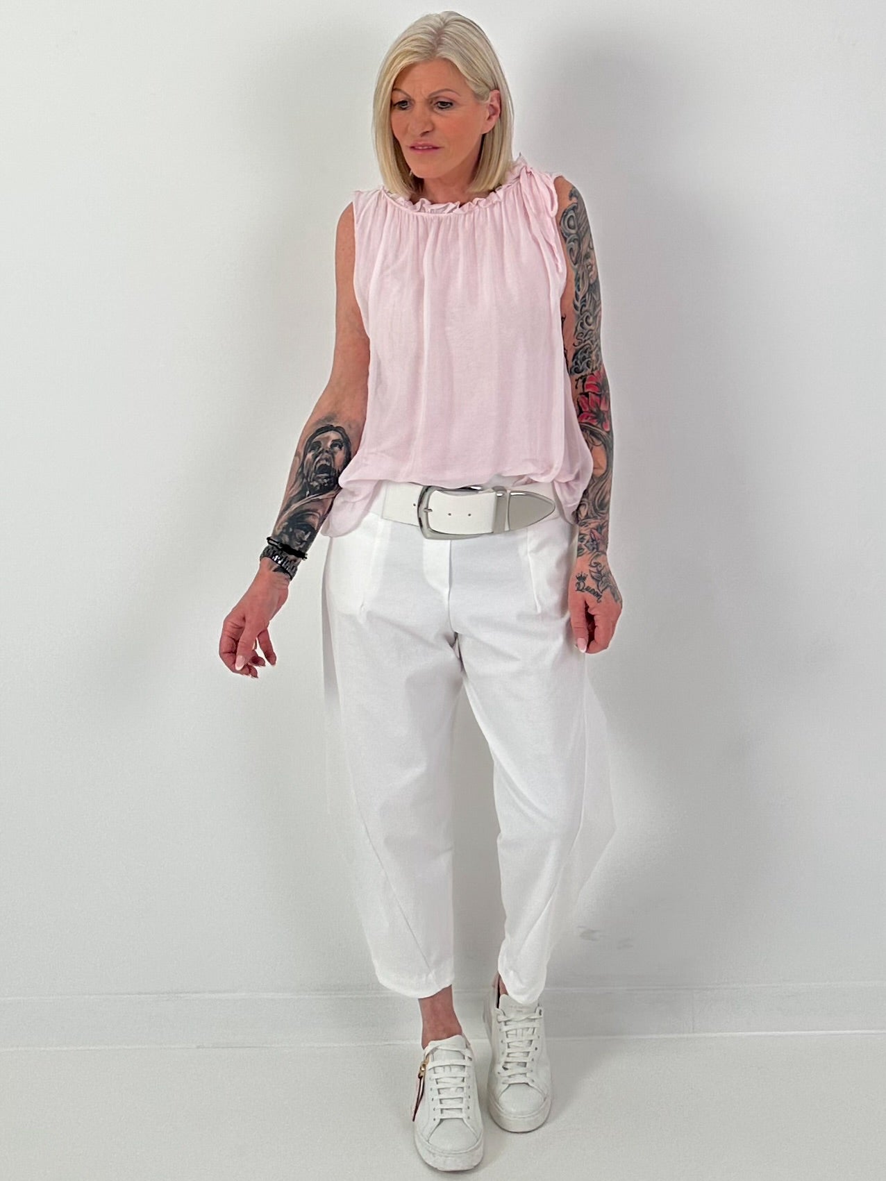 Ballonhose mit asymmetrischer Naht - weiss