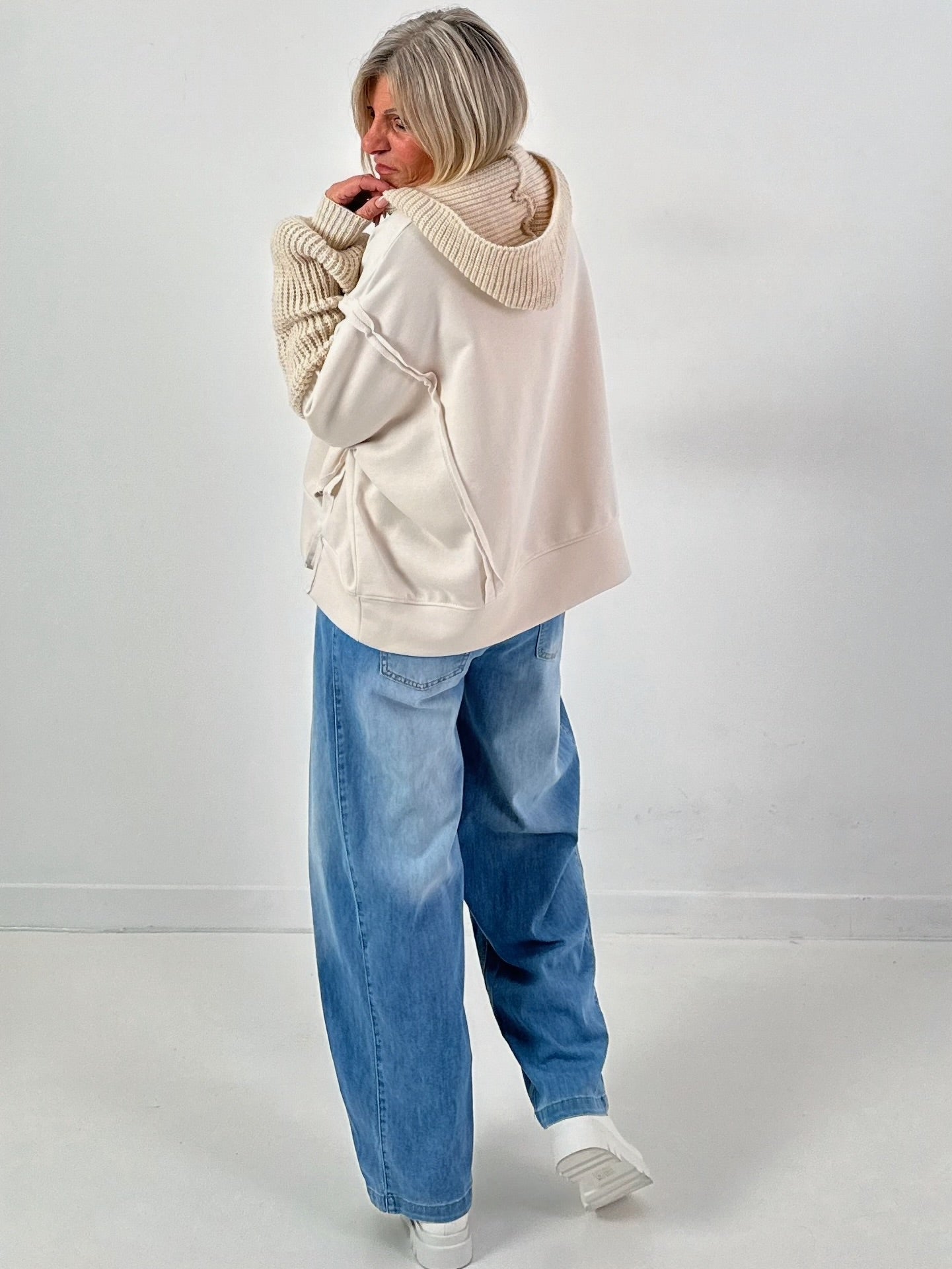 Materialmix Hoodie Modell "Knit Fusion" - beige ( lieferbar ab ca. 10.12.25)