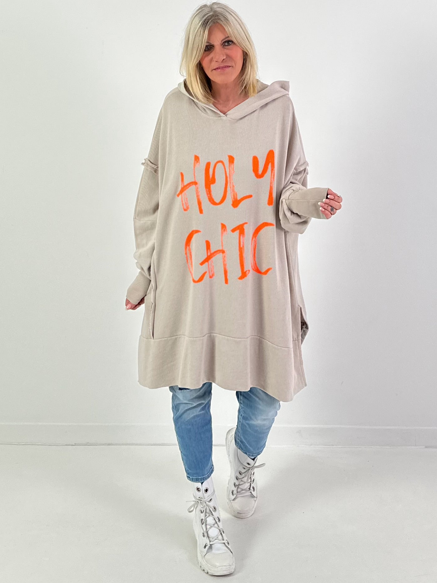 Oversized hoodie model "Holy Chic" - beige-neonoranje