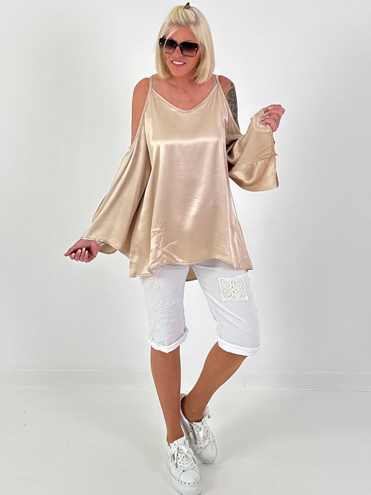 Satin-look tunic - gold