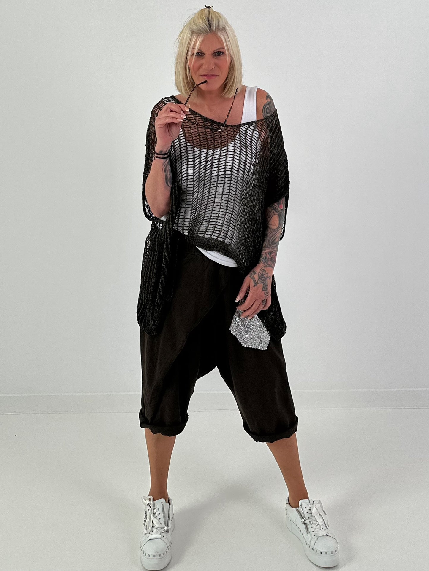 Kurze Leinen Baggy mit Überwurf und Paillettendetails - schoko