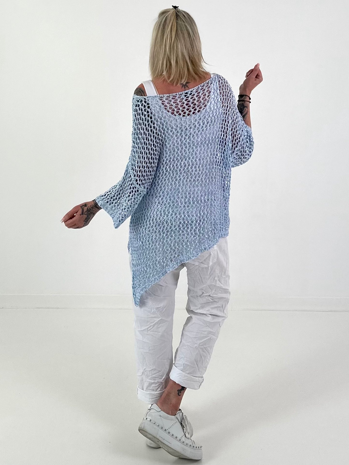 Häkelpullover asymmetrisch - hellblau