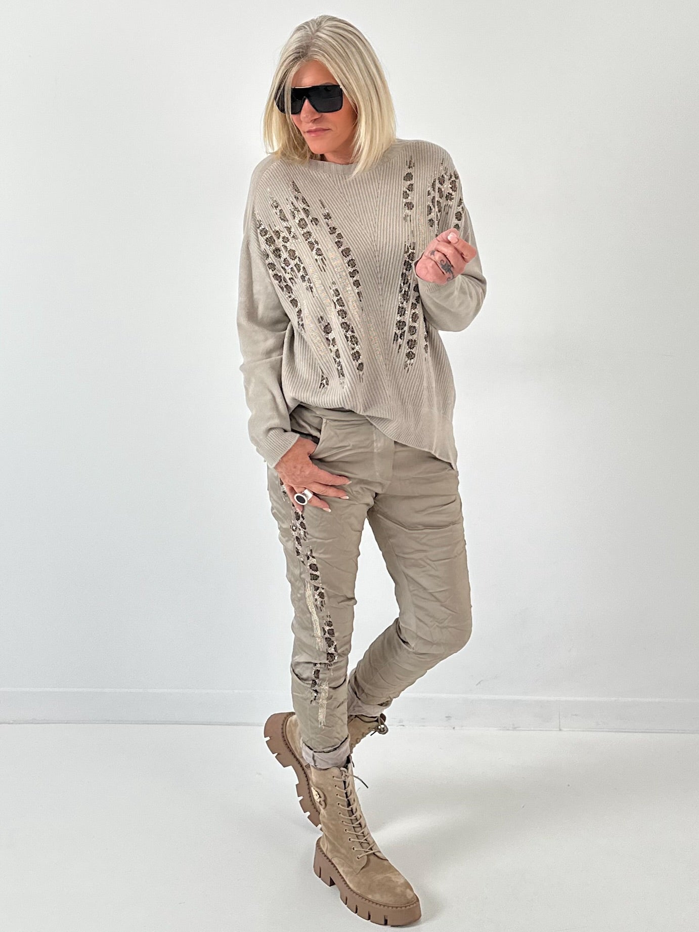 Sweater model "Wildstyle" - beige