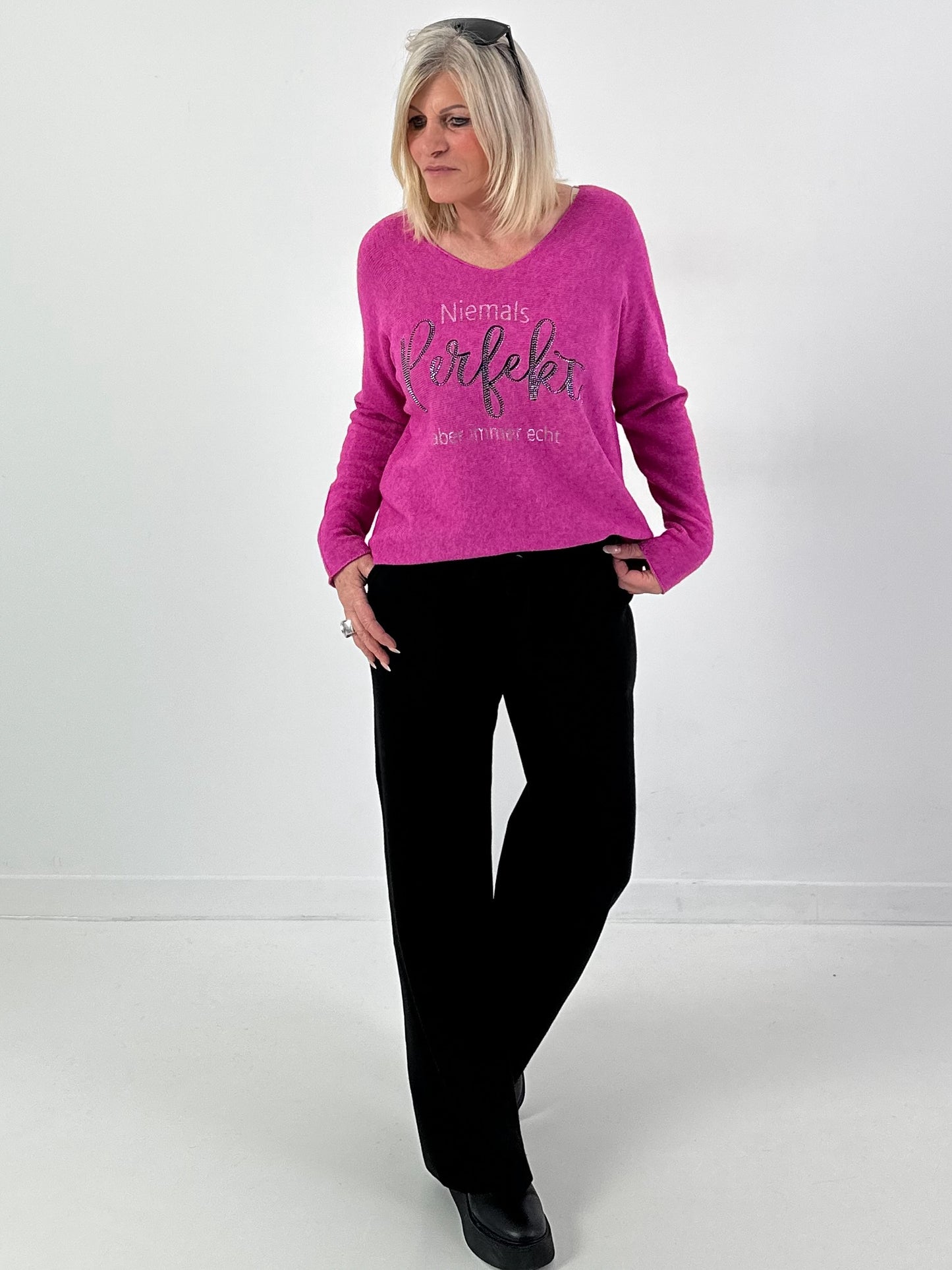 V-hals pullover model "Always Authentic" - roze