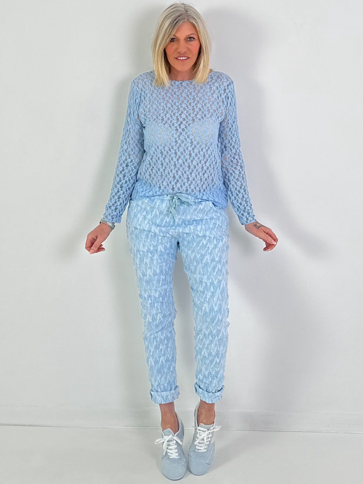 Hose mit Muster - hellblau
