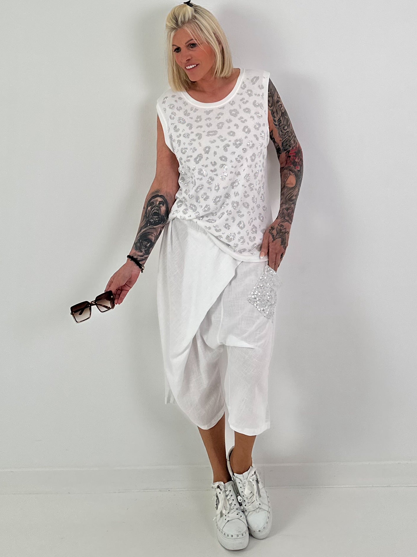 Ripp Top mit Glitzer Leo - weiss