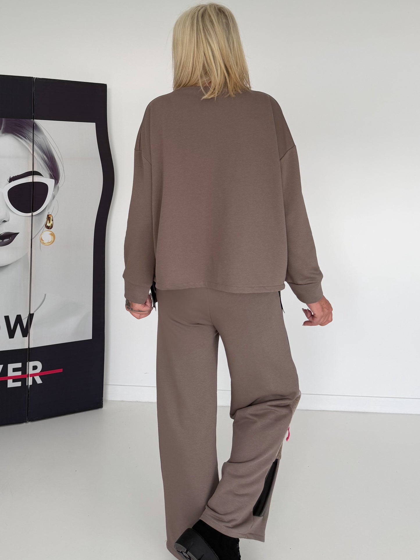Stylischer Zweiteiler mit Lederoptik- und Kord-Details - taupe