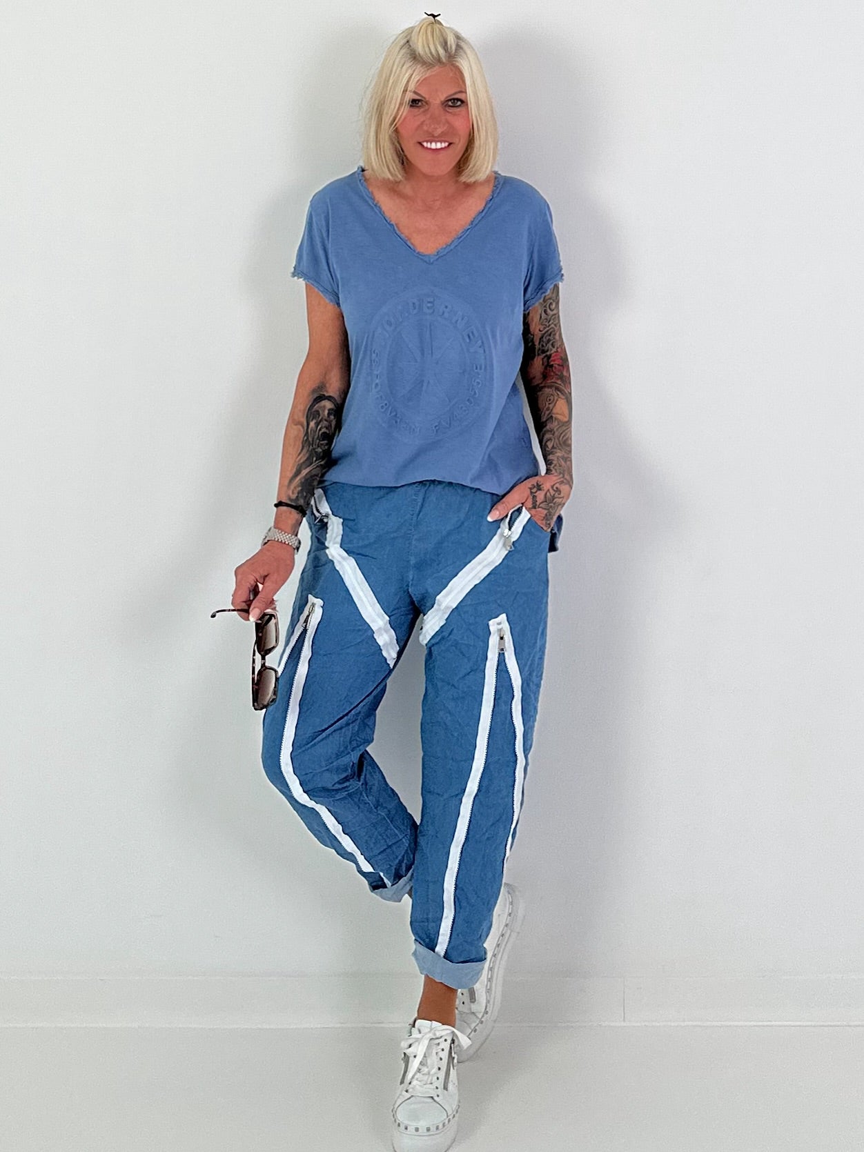 Jeans with zipper details - blue