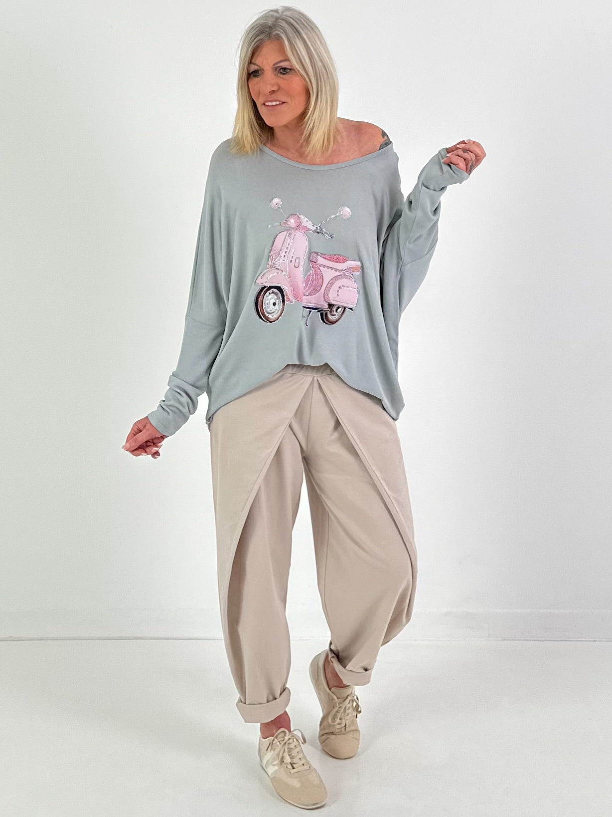 Oversized Pullover Vespa - grau