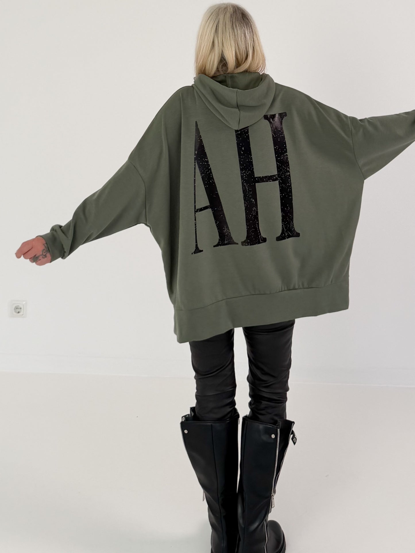 Oversized Hoodie YEAH - oliv