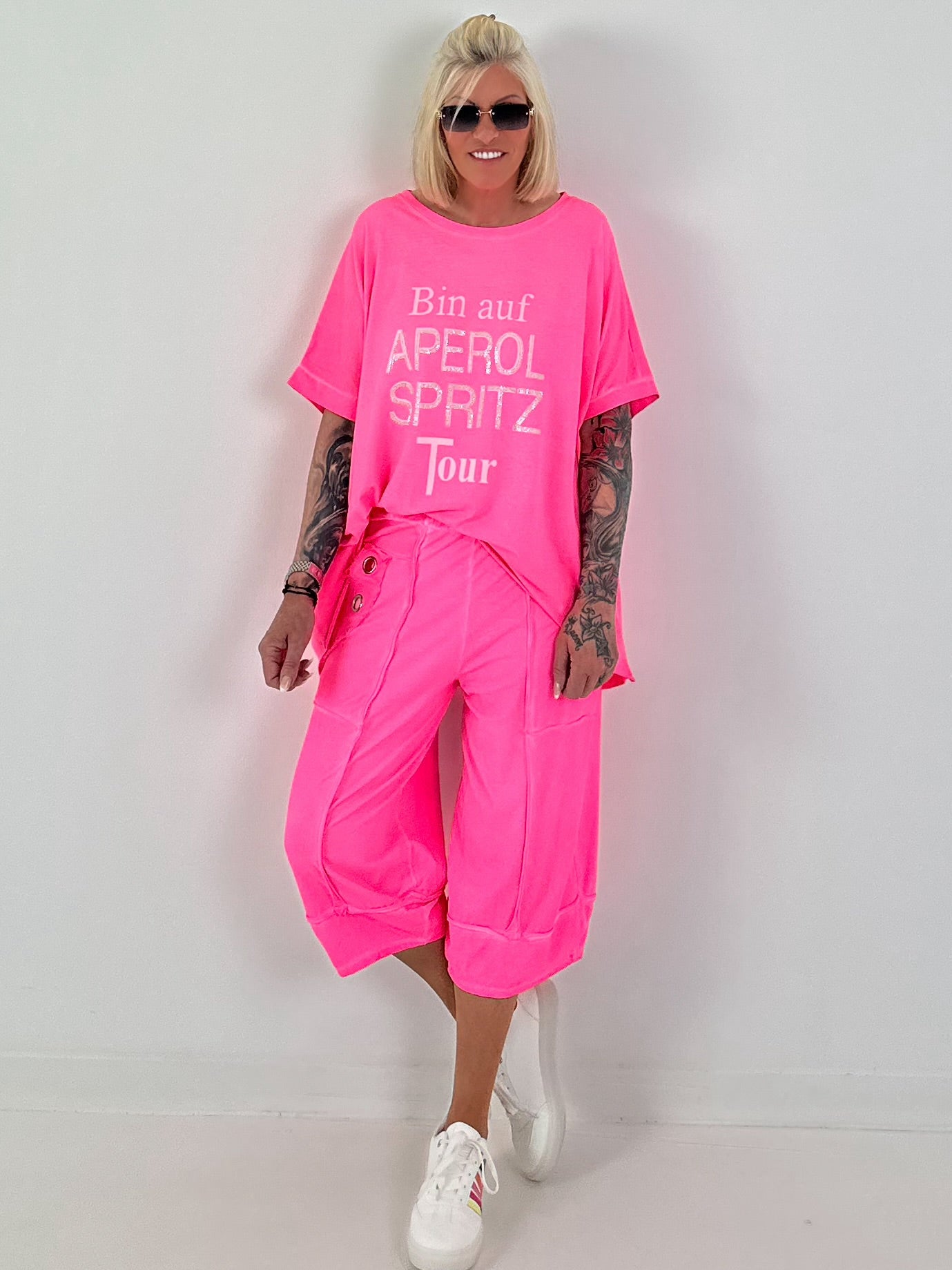 Lässige Sweathose mit Ösendetails - neonpink