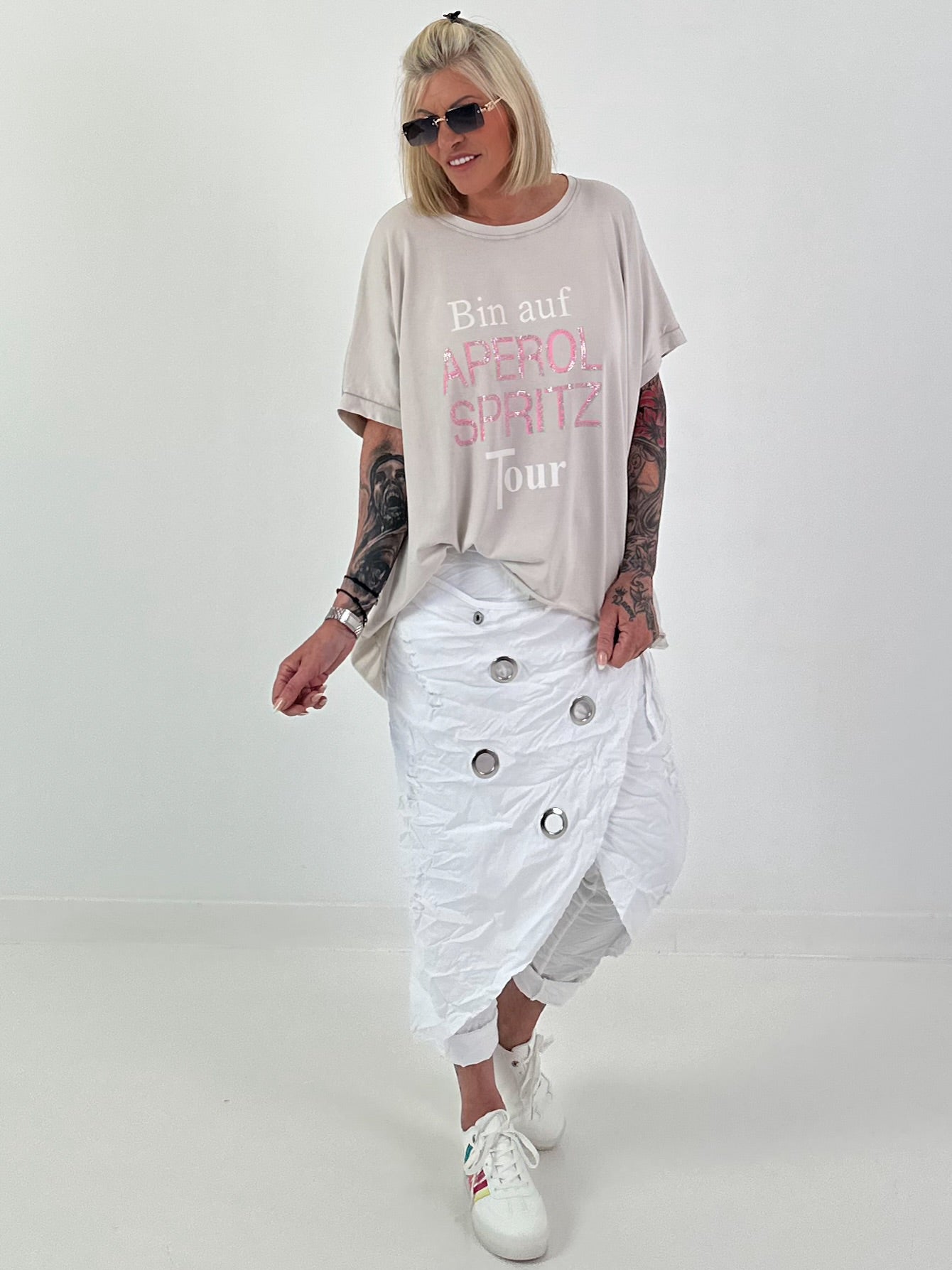 Oversized T-Shirt on Tour - beige