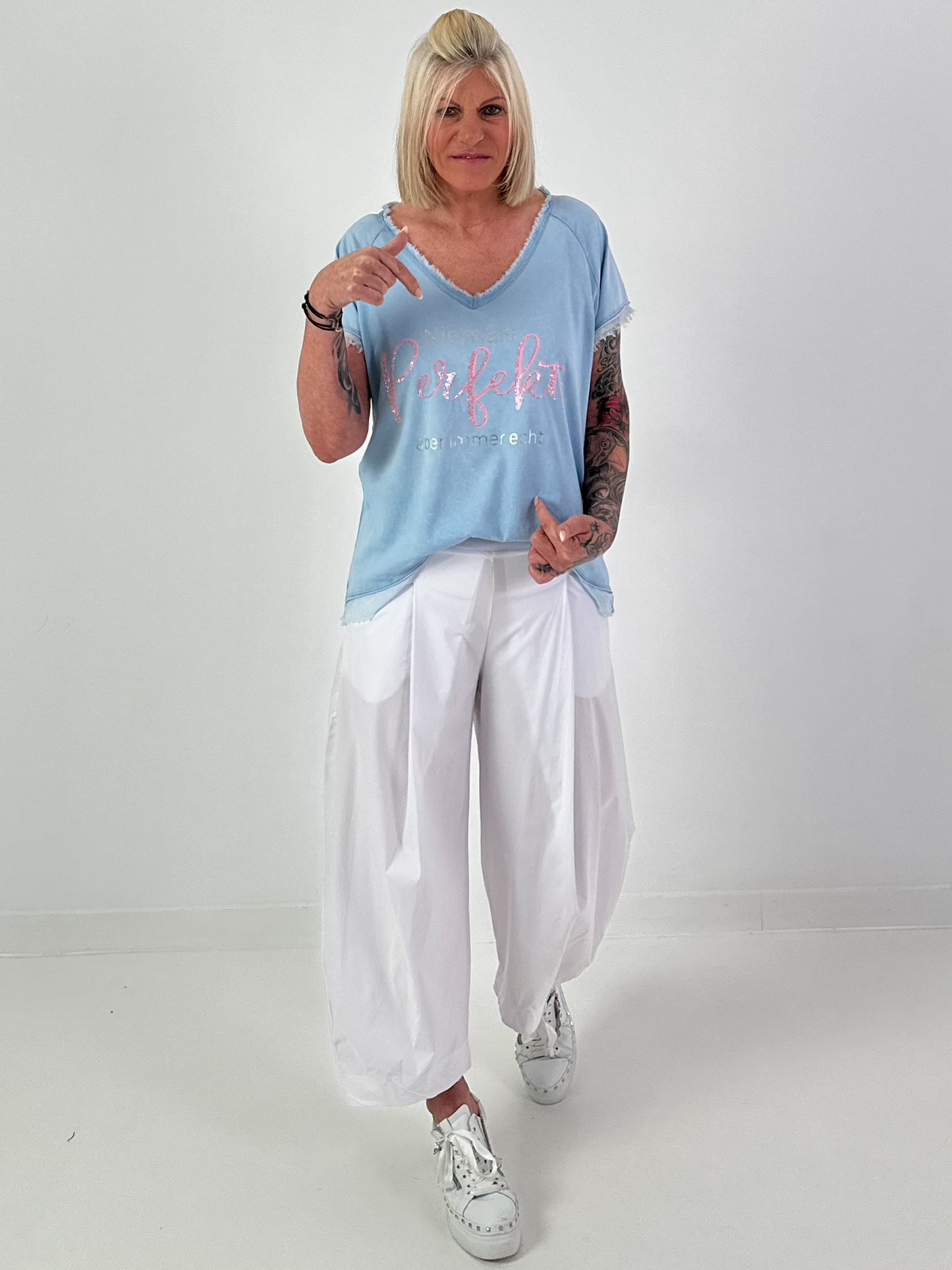 T-Shirt with Statement Print - light blue