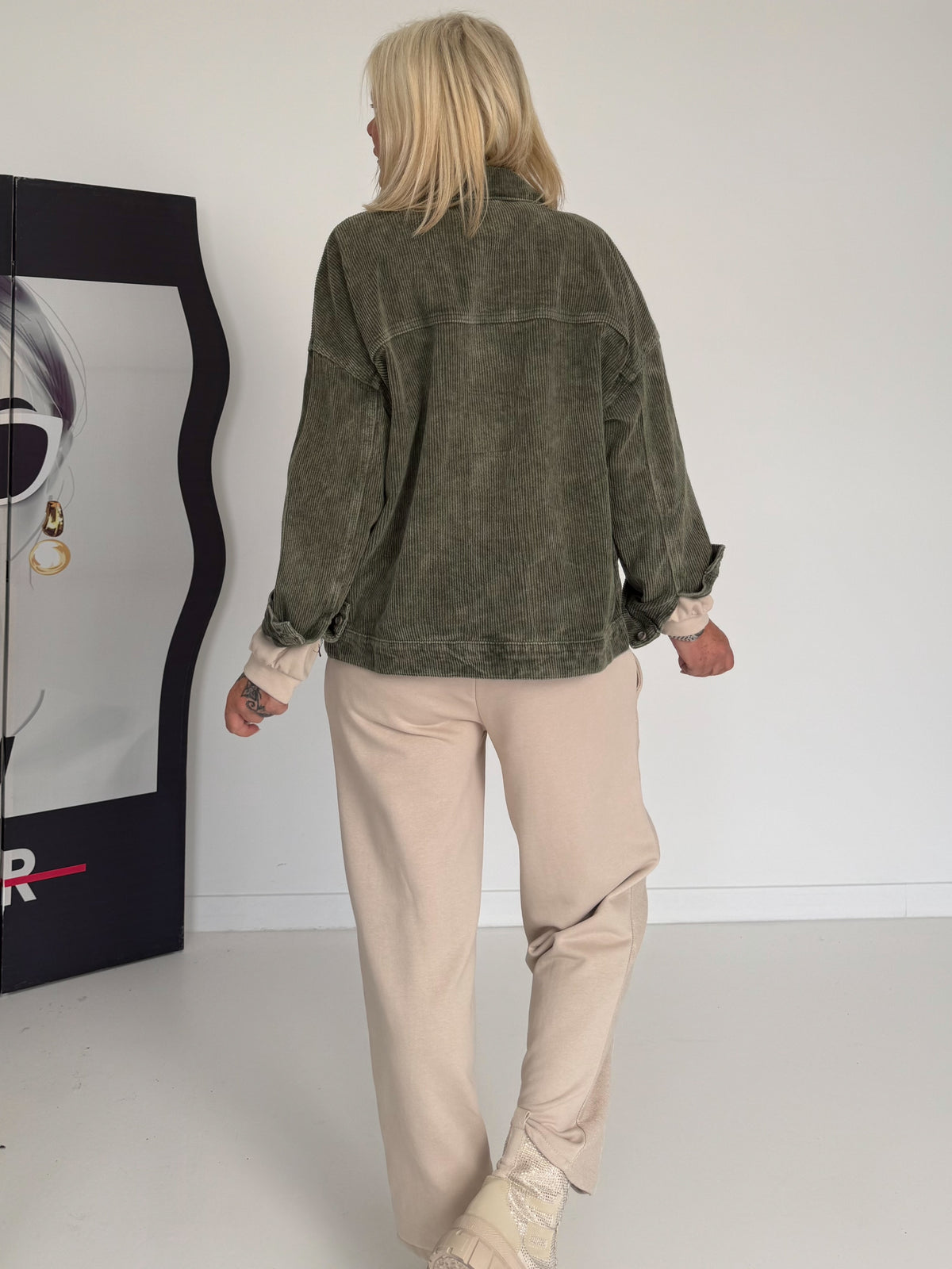 Oversized Cordjacke - oliv