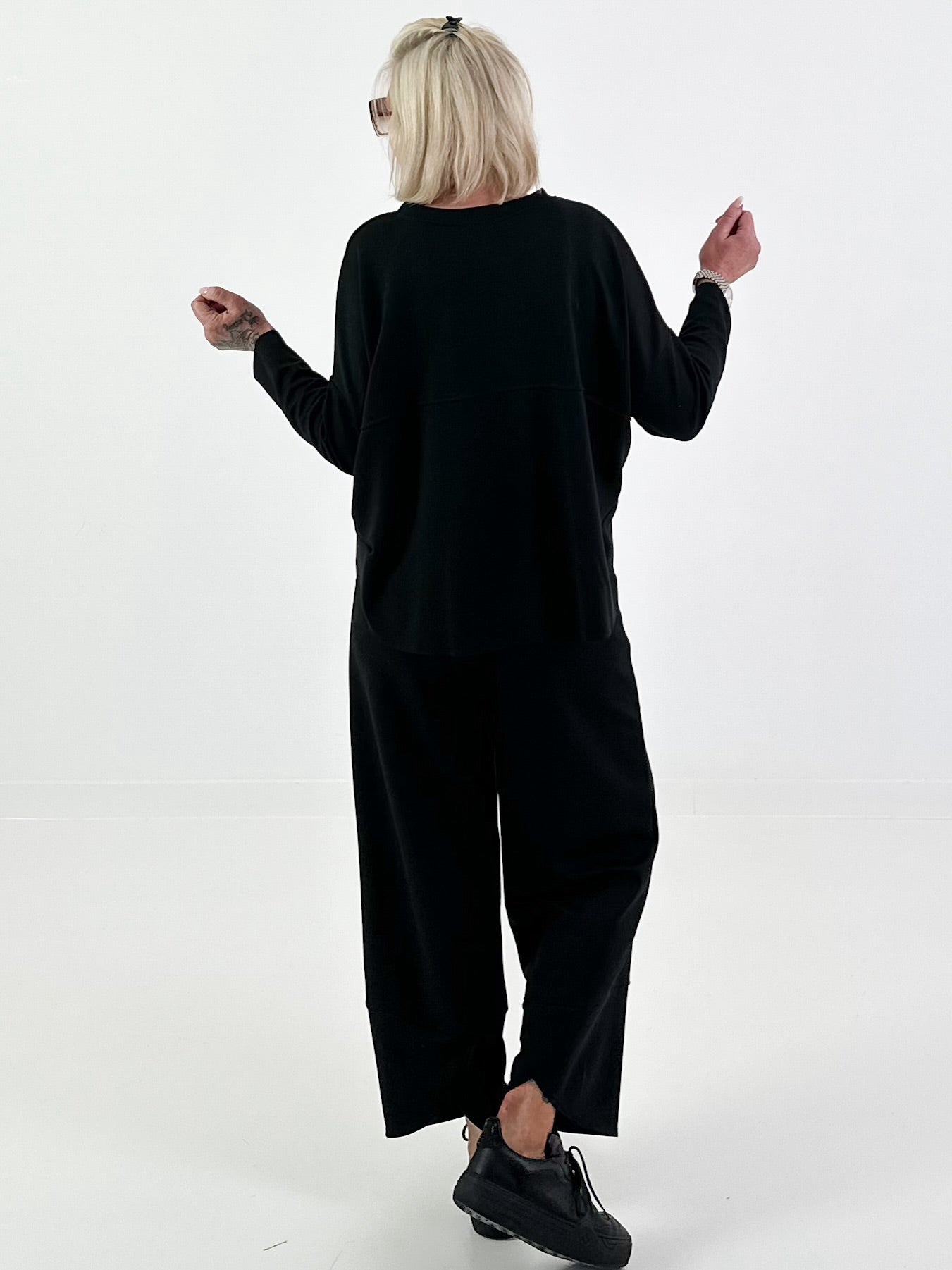Zweiteiler mit Statement Patch - schwarz
