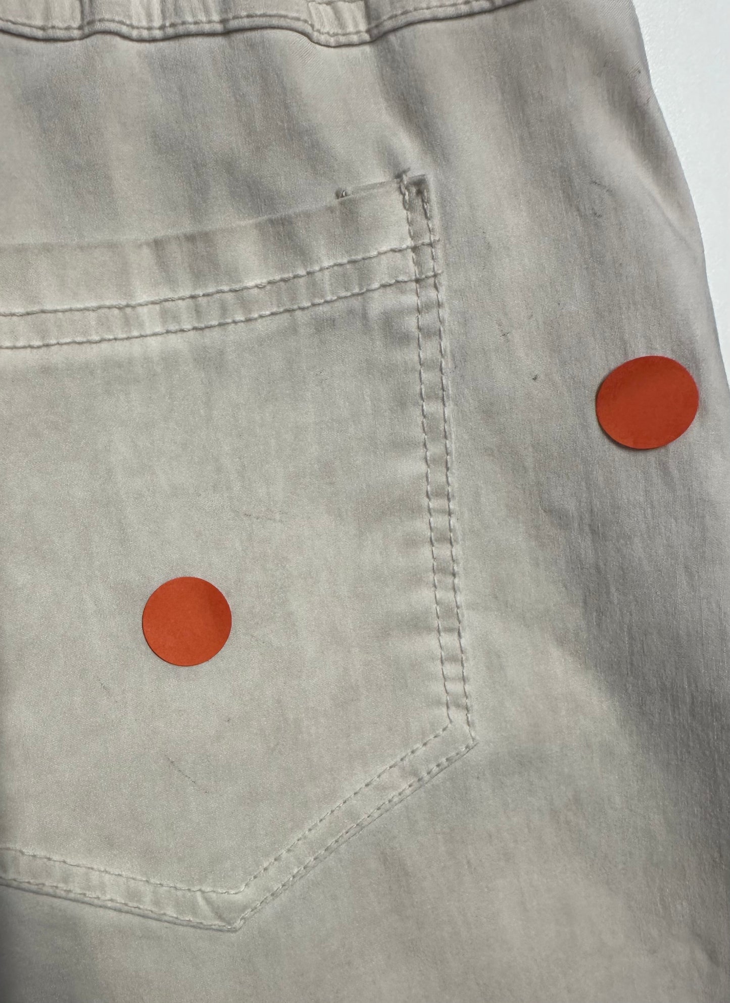2. Wahl Baggy Short mit Schnürdetail - beige