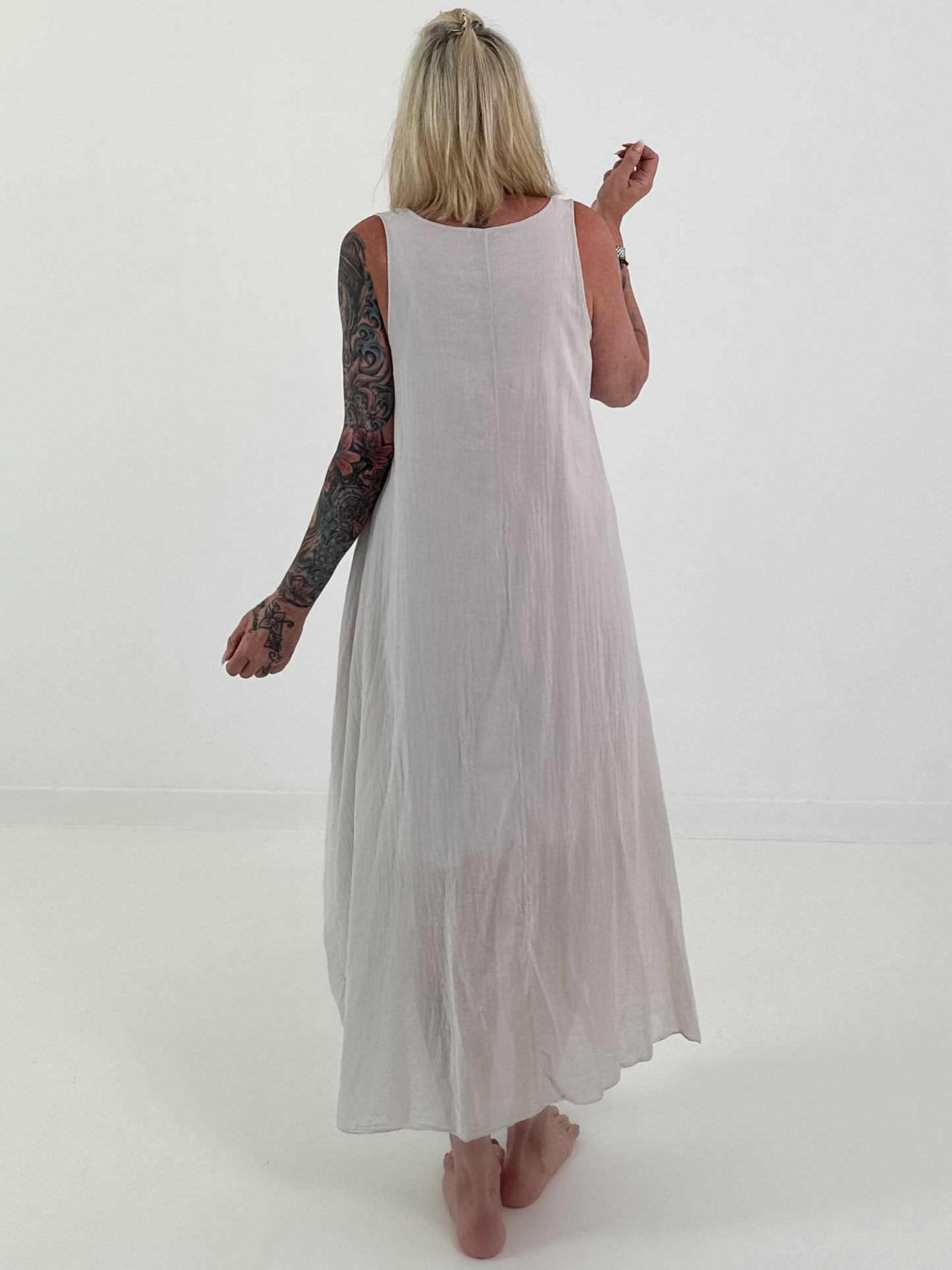 Sommerkleid mit Raff-Detail - beige