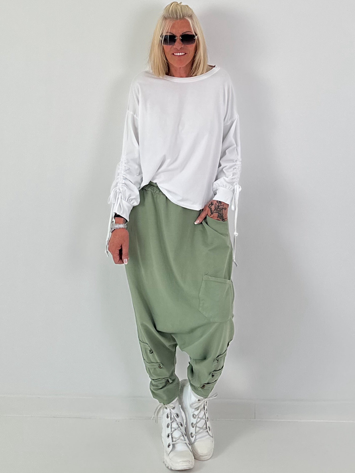 Shirt with gathering details - white