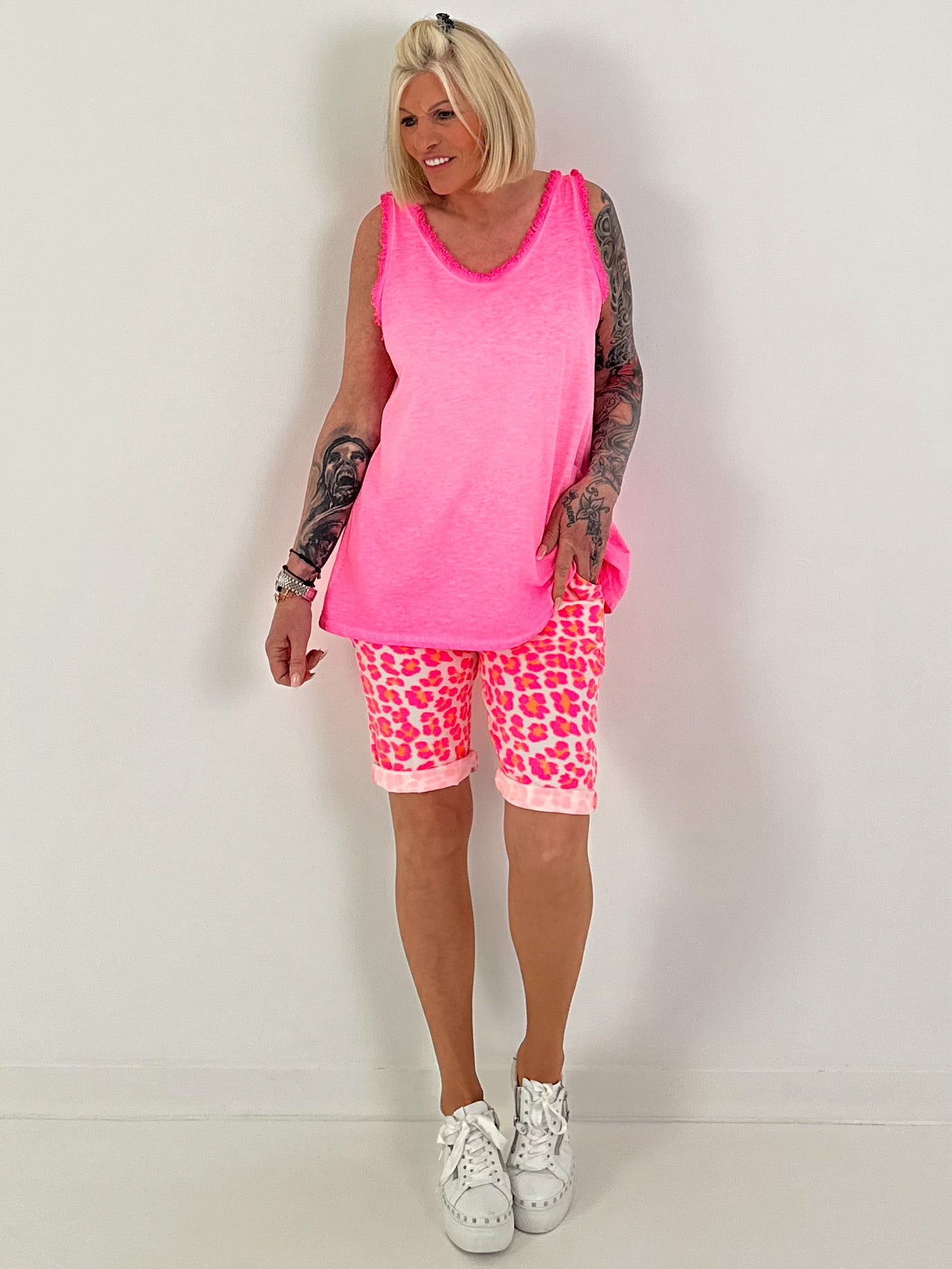 Kurze Hose Leo - neonpink-neonorange-weiss