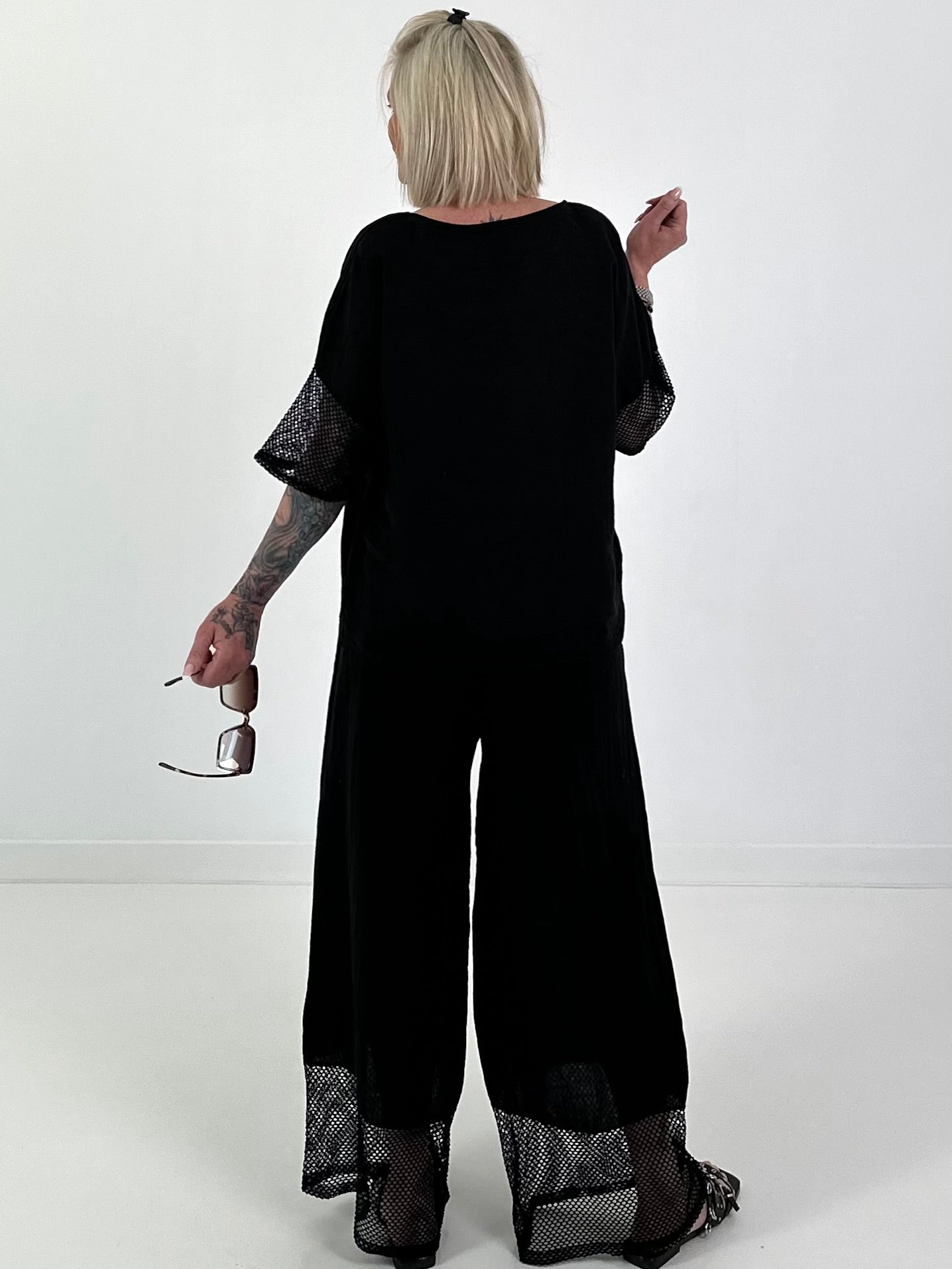 Linen shirt with short sleeves - black