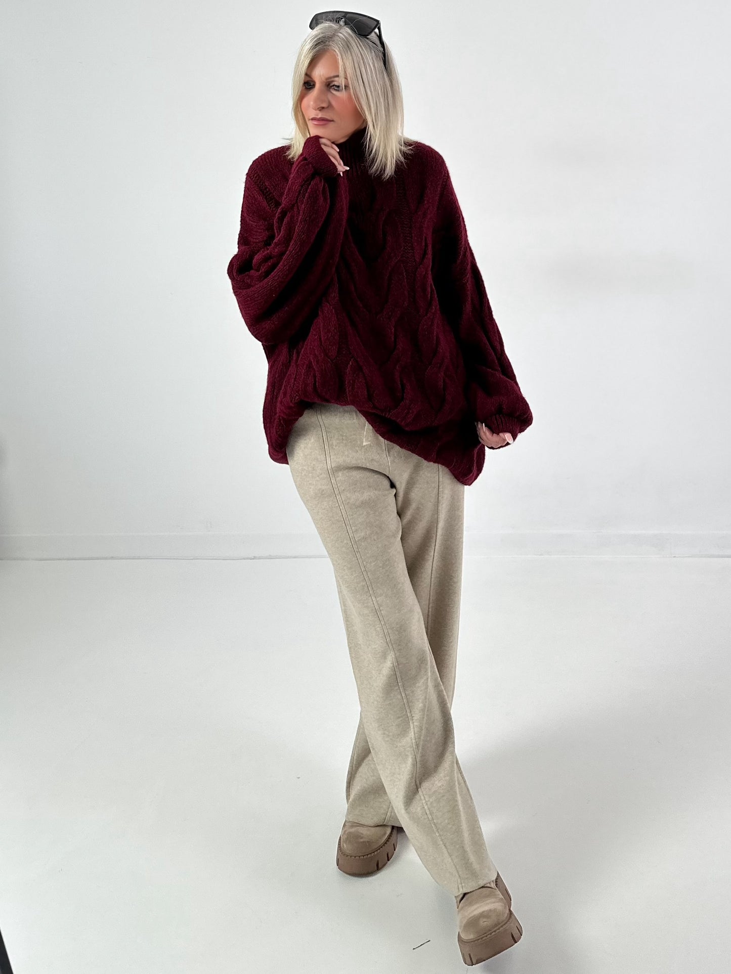 Casual cable-knit sweater, "Pure Cable" model - burgundy