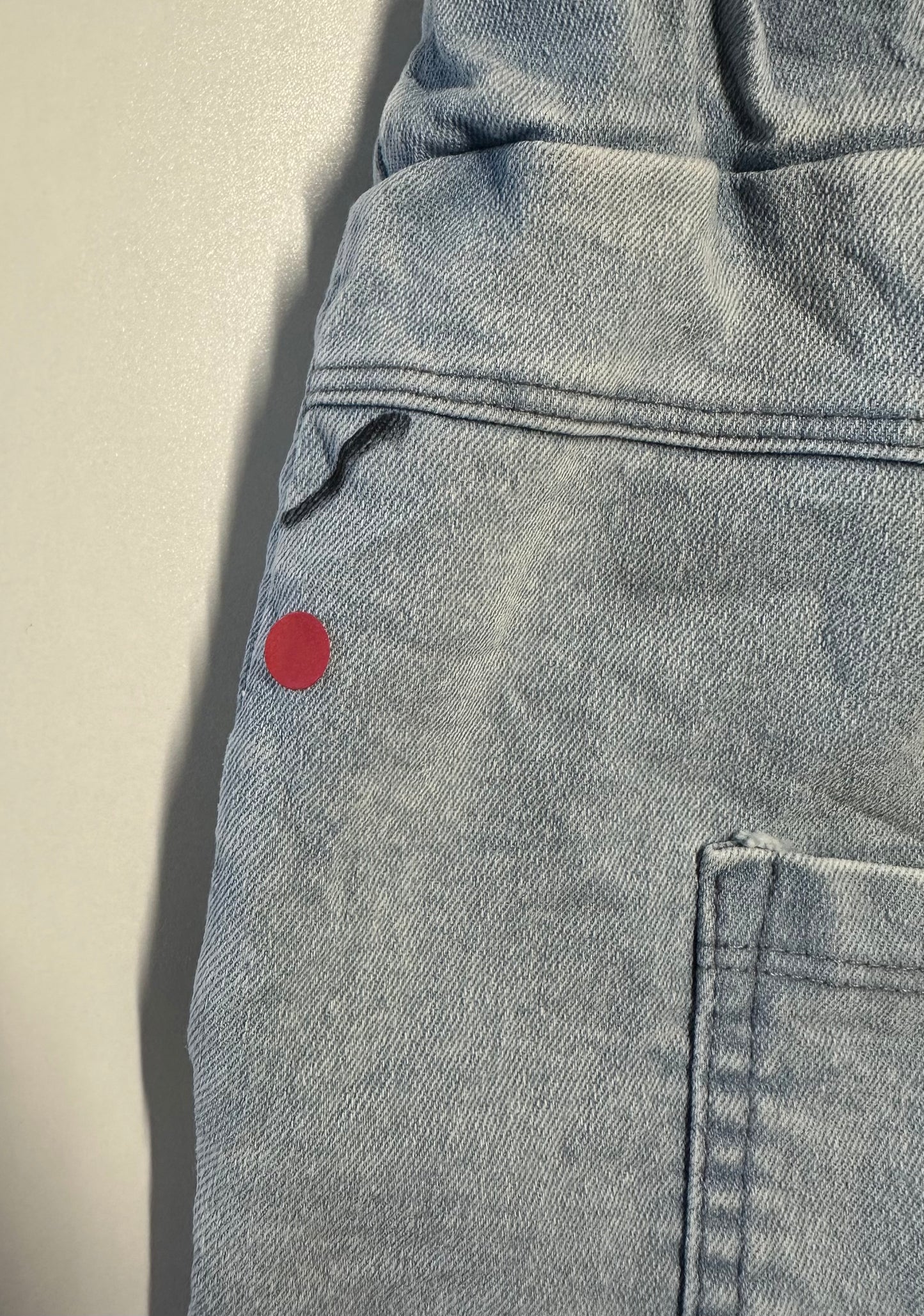 2. Wahl Kurze Baggy Jeans mit Ösen-Details - hellblau