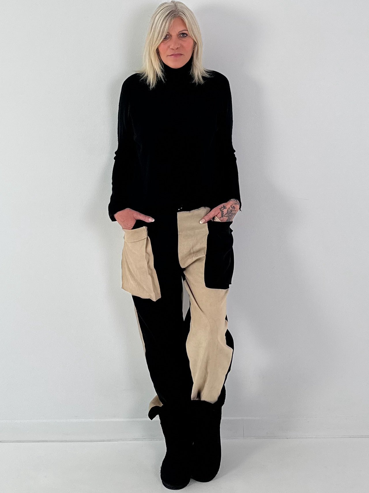 Suede-look trousers, model "Dual Harmony" - black-beige