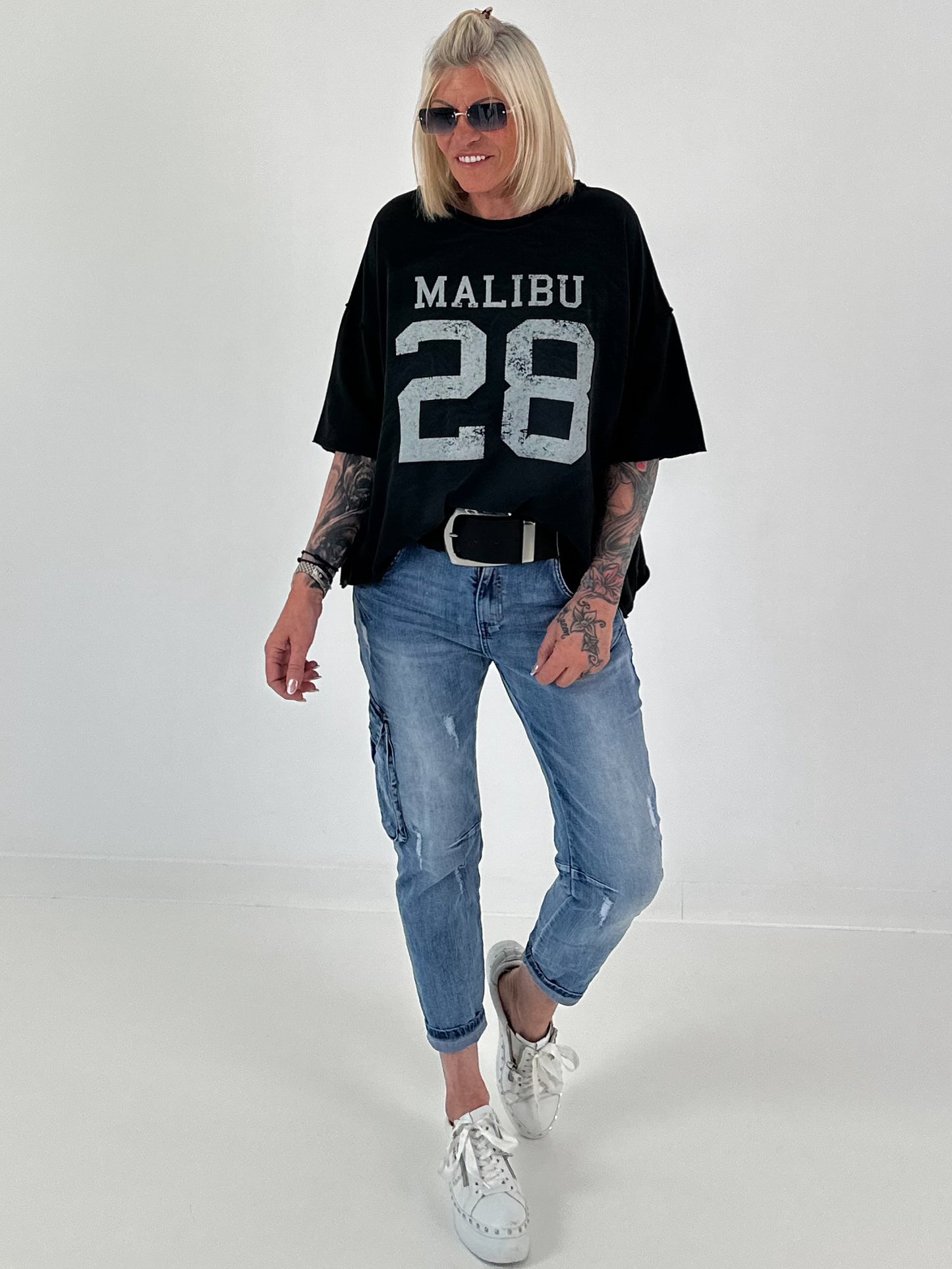 Sweater mit Vintage-Print - schwarz
