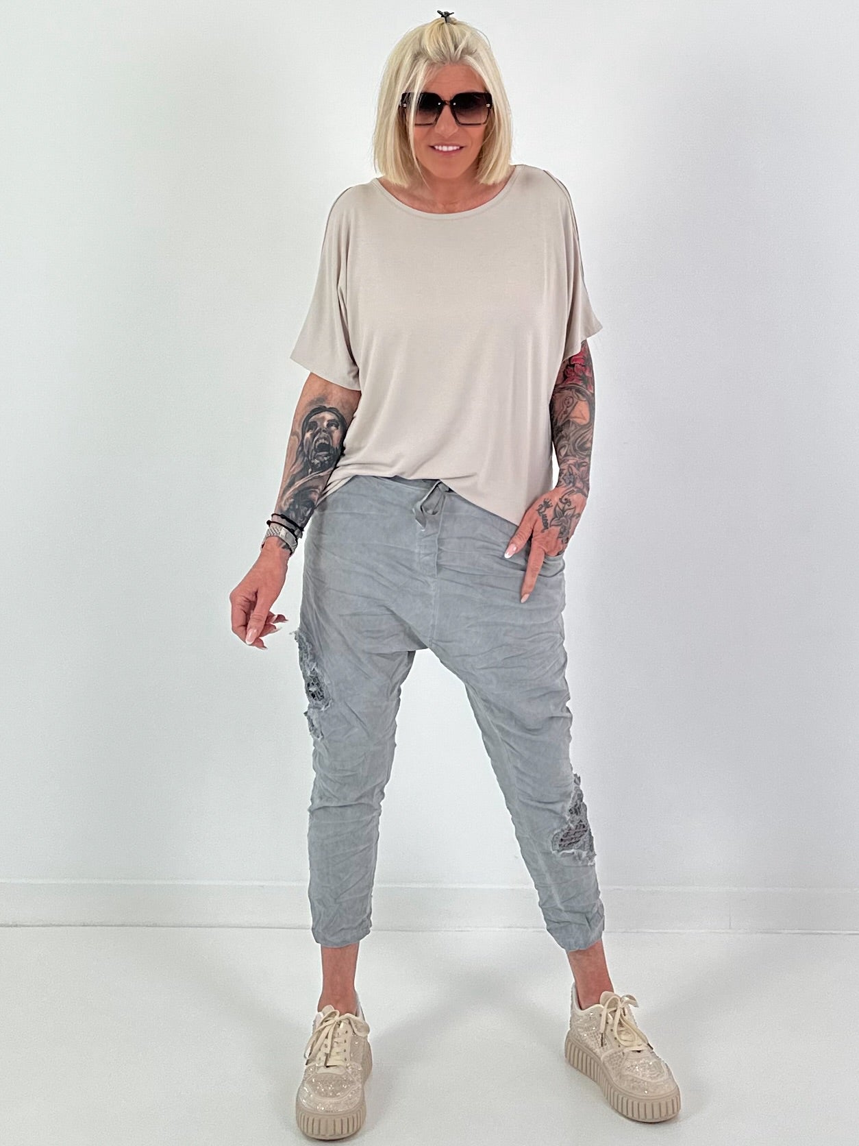Cut-Out T-Shirt - beige