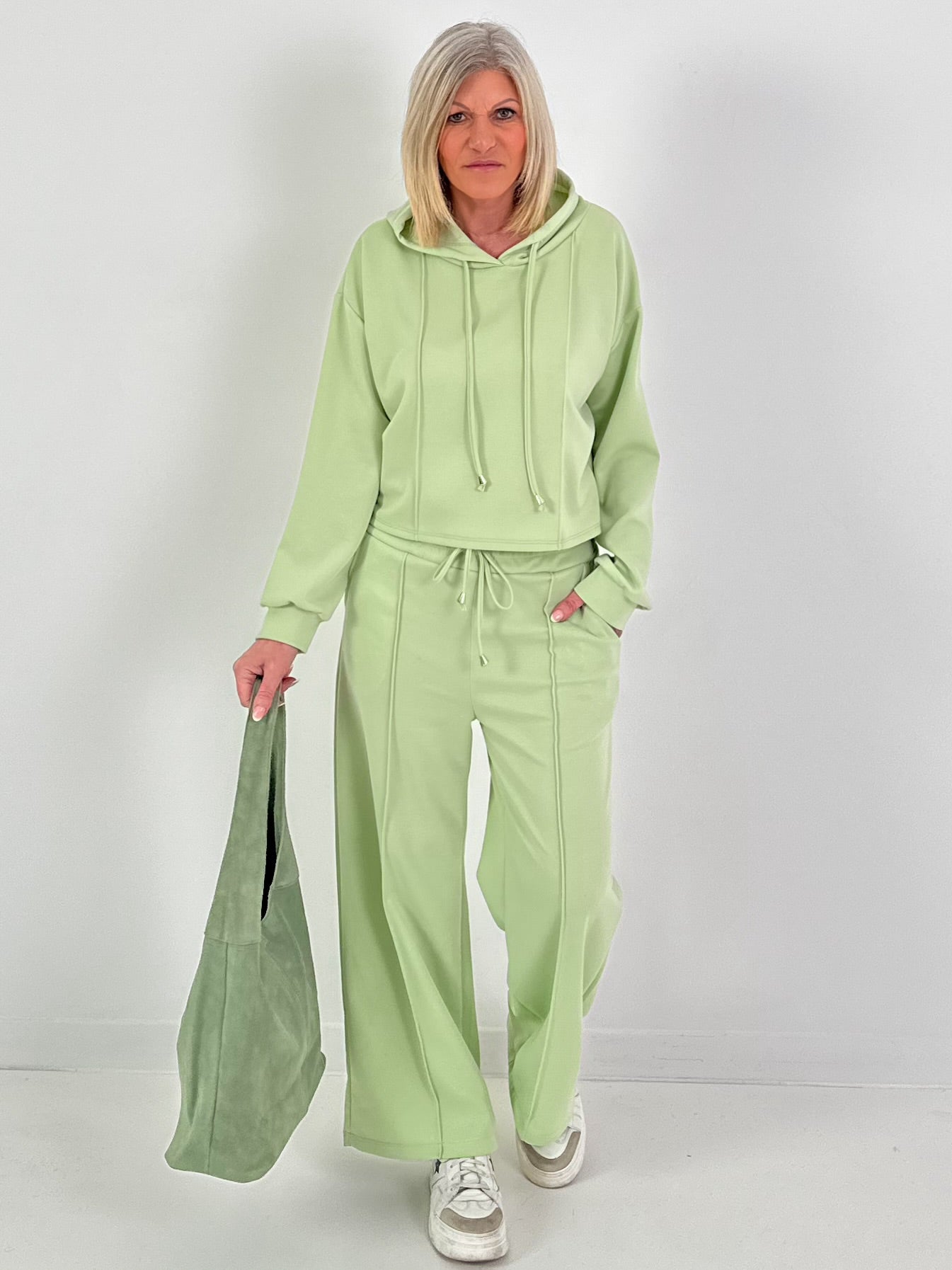 Zweiteiler mit Kapuze - lindgrün