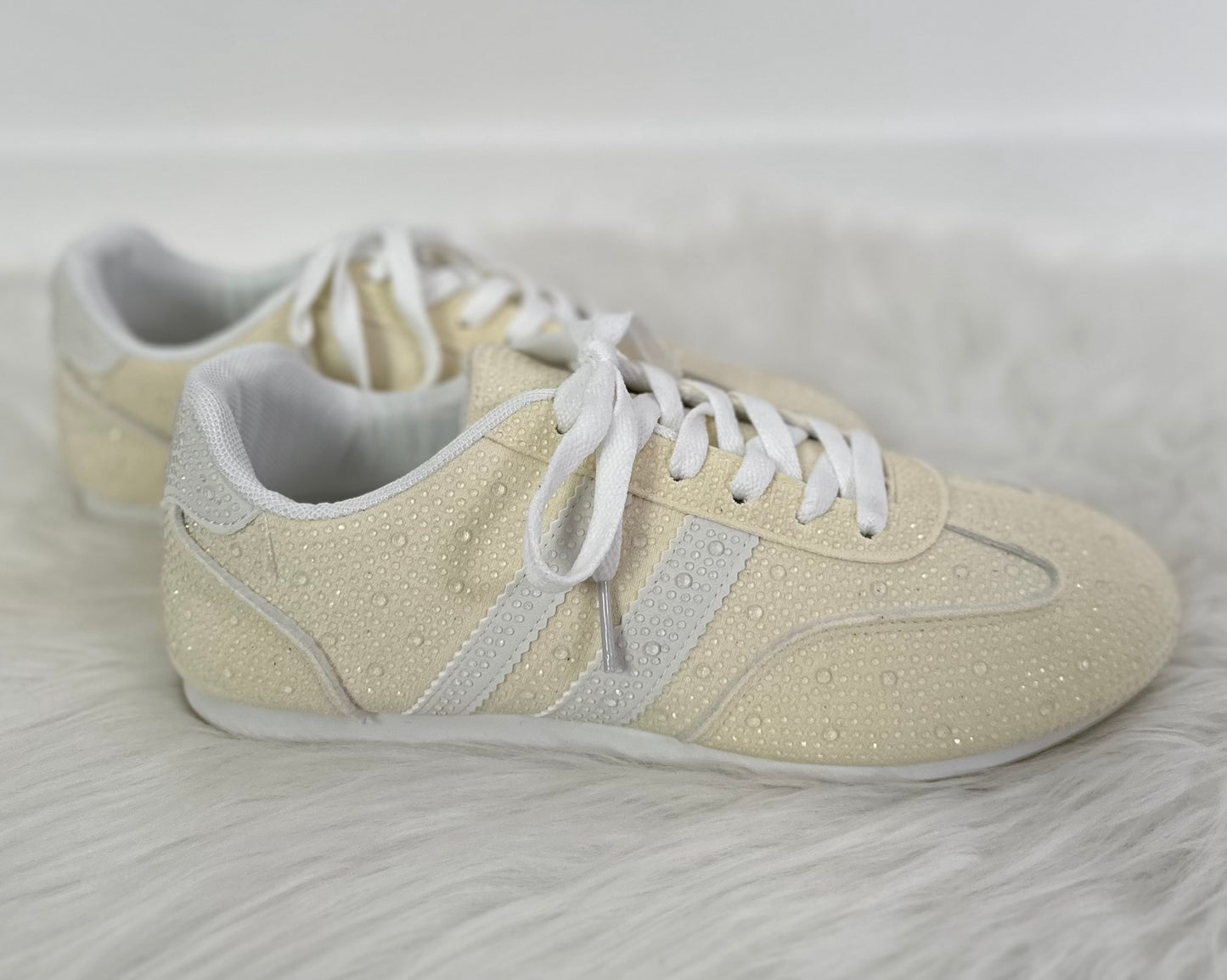 Sneaker mit Steinchen - gelb