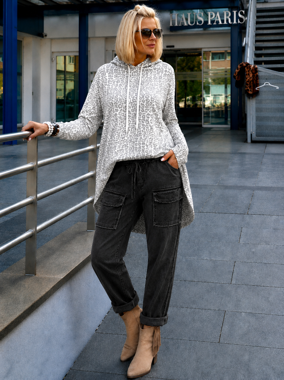 Jeans mit elastischem Bund und Patten - schwarz