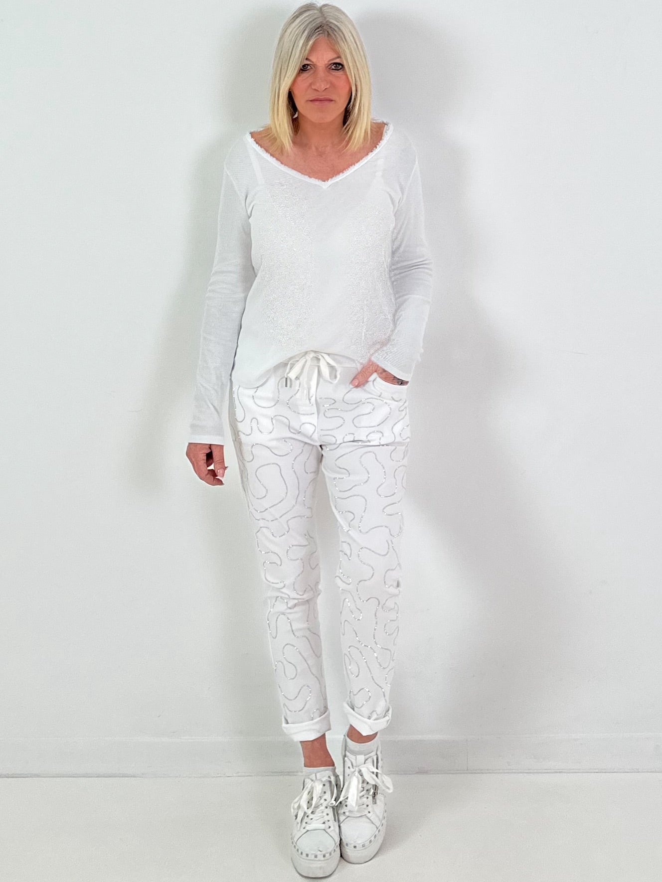 Ripp -Shirt Modell "Sweet Fringe Vibes" - weiss