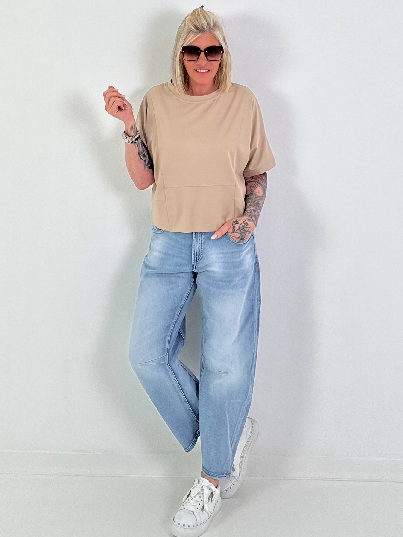 T-shirt with seam details - beige