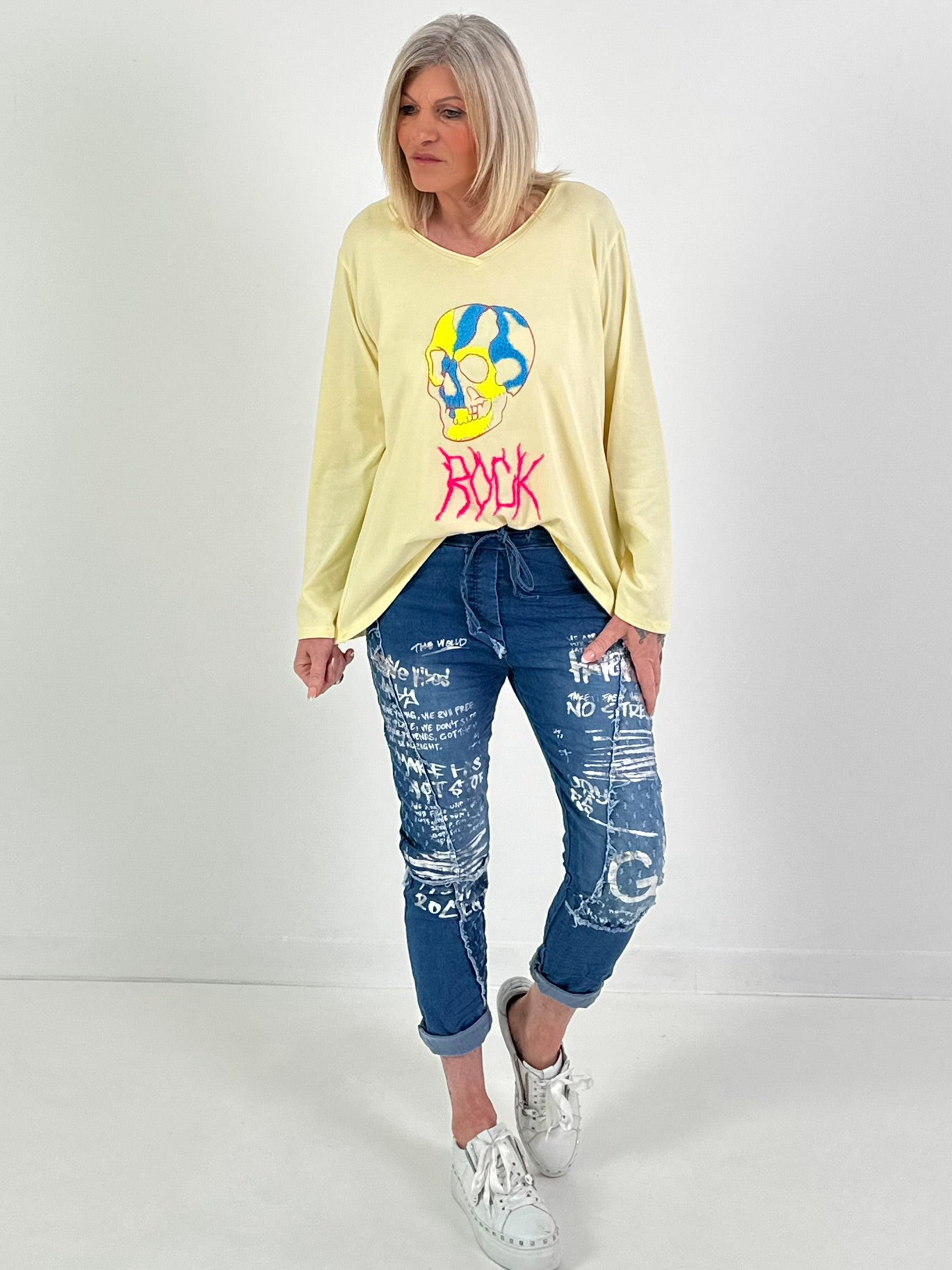 Shirt mit Totenkopf - gelb