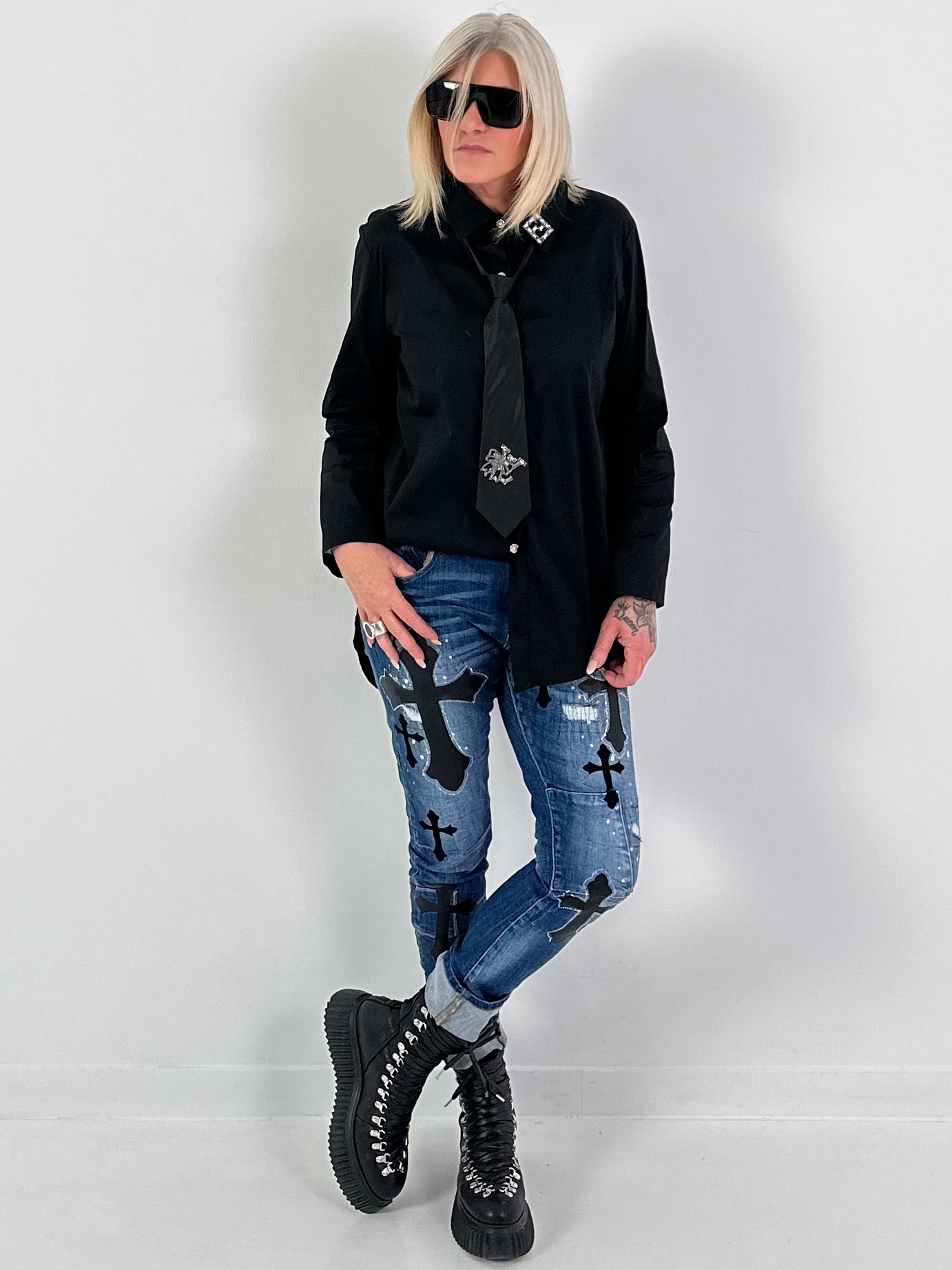 Blouse model "Crystal Collar" - zwart