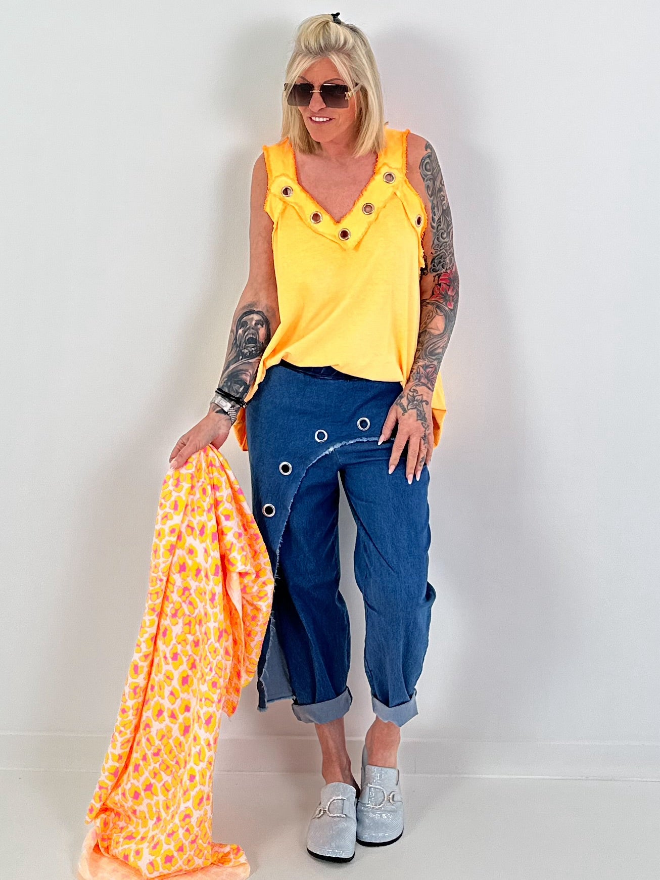XL Musselin Tuch mit Leo Muster - weiss-gelb-neonpink