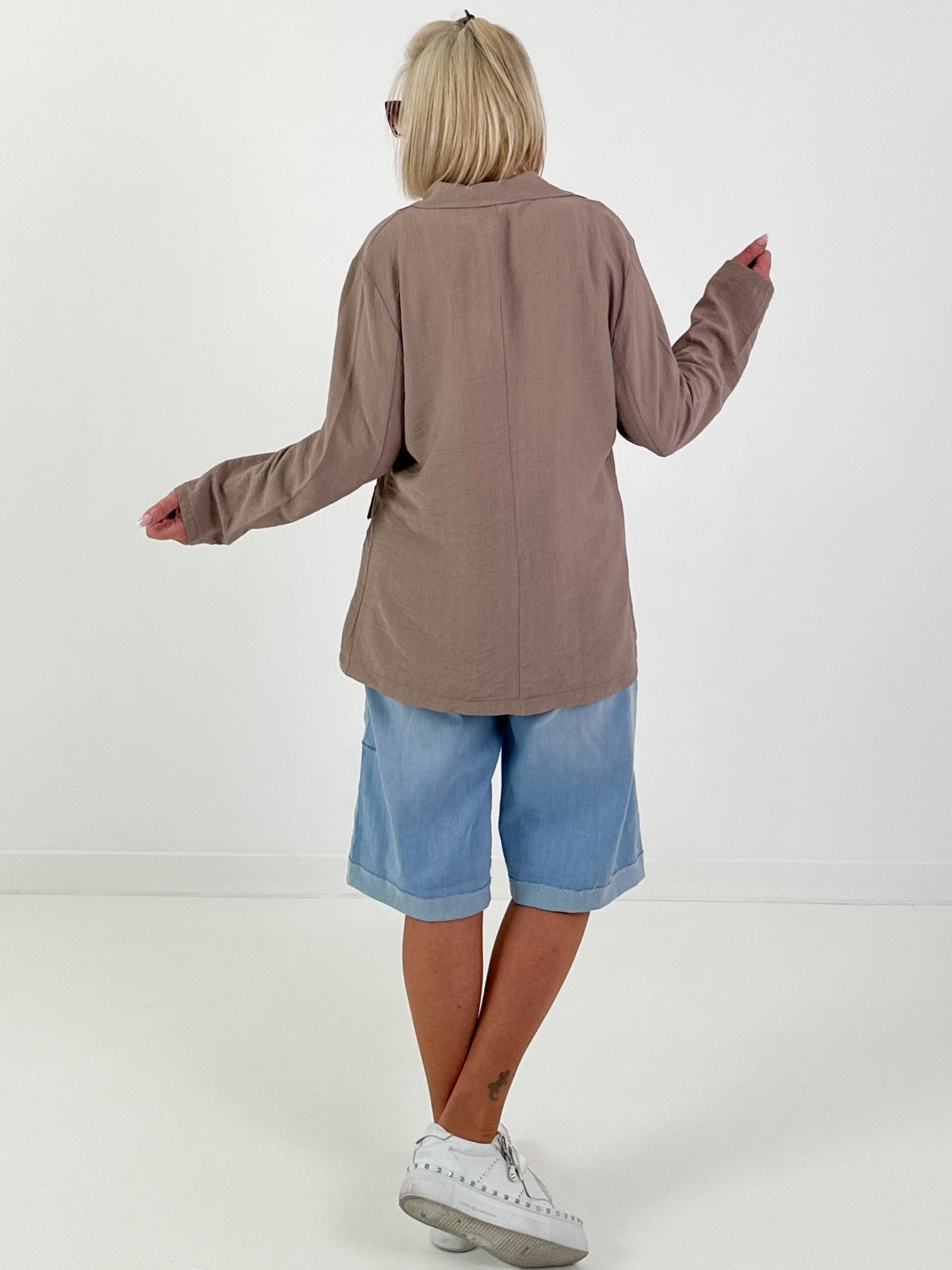Leichter Blazer mit Patten - taupe