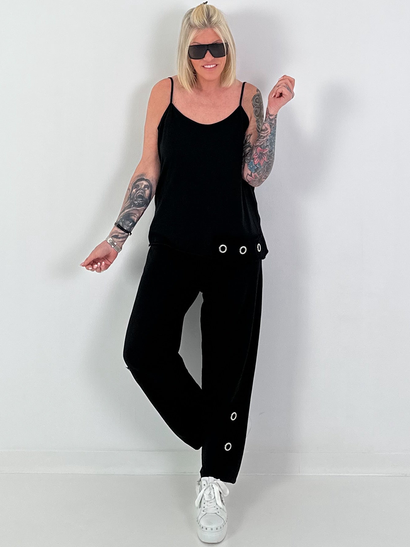 Sweatpants with Eyelets - Black