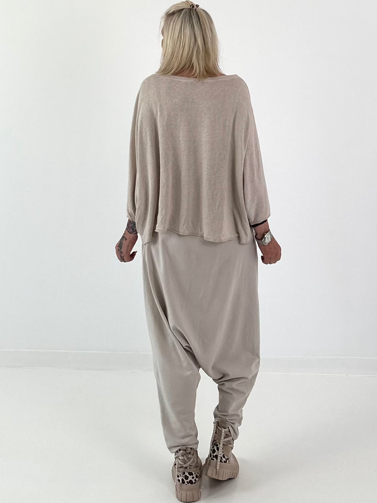 Oversized Strick Shirt mit Statement Print - beige