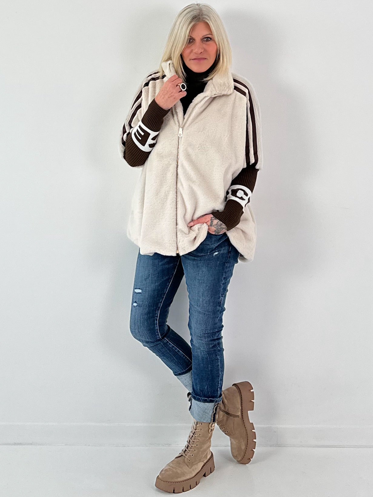Pelzjacke mit Strickarm Modell "Fluffline" - beige