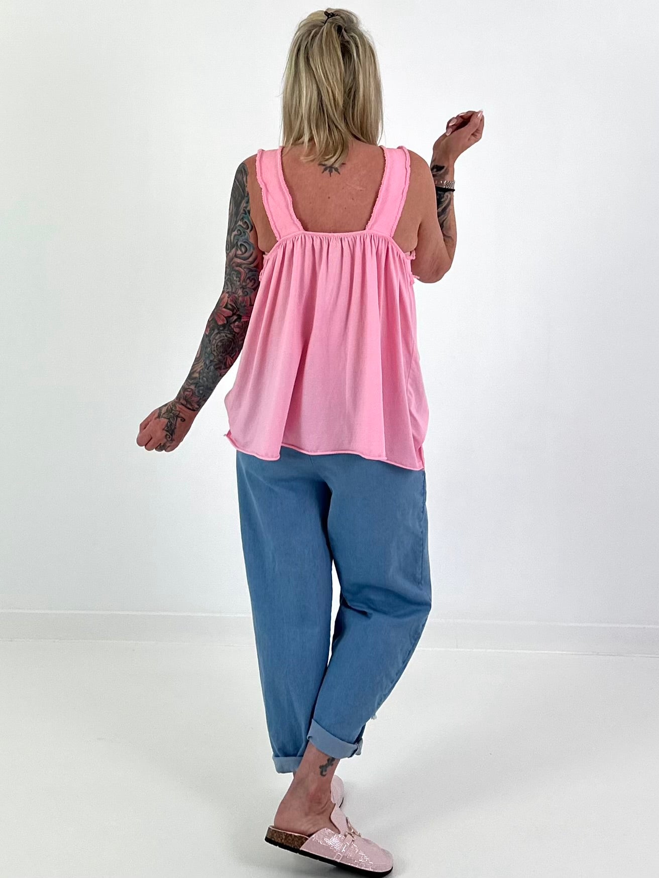 Oversized Top with silver eyelets - pink
