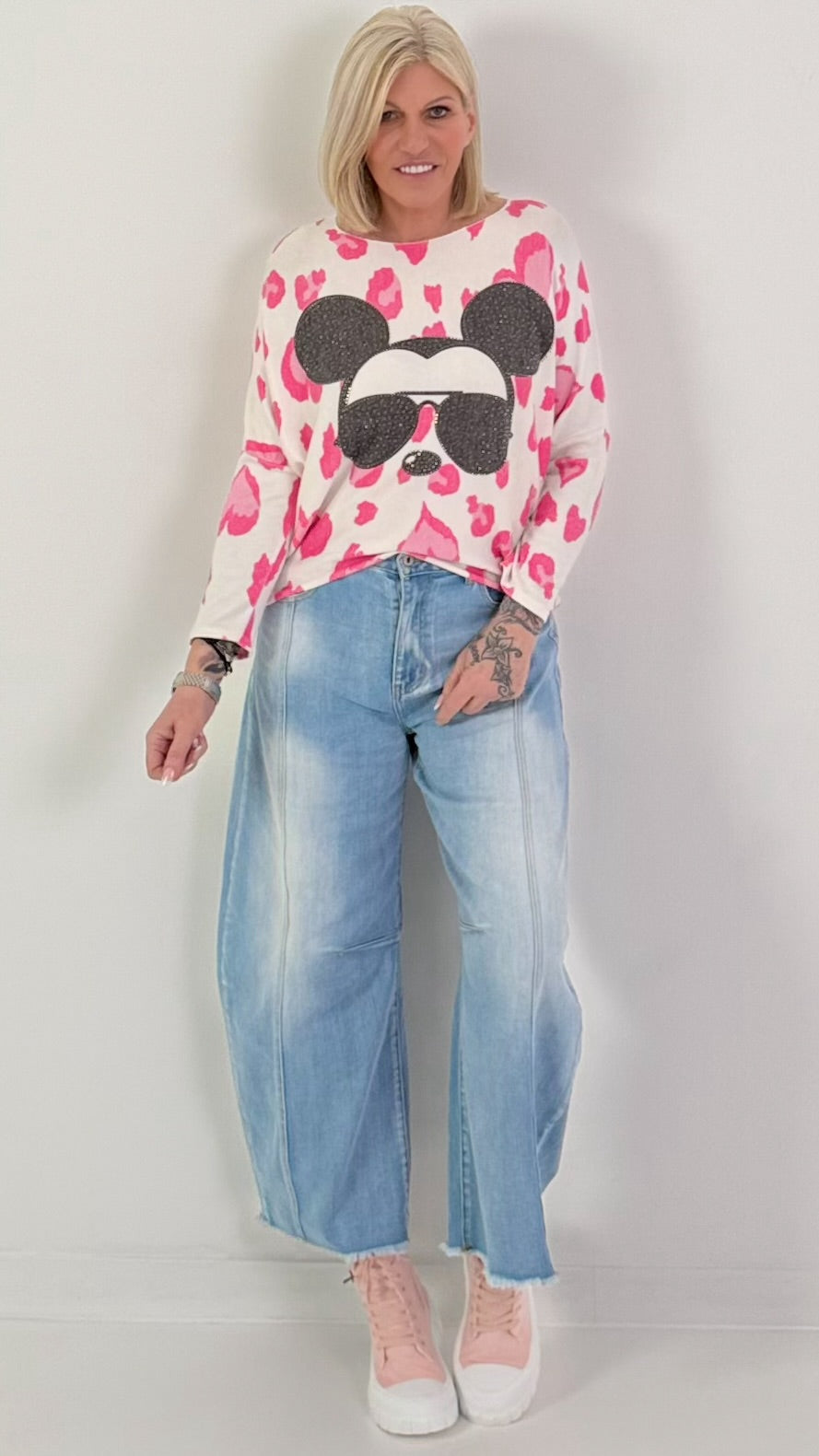 Lightweight sweater with all-over print - pink and white