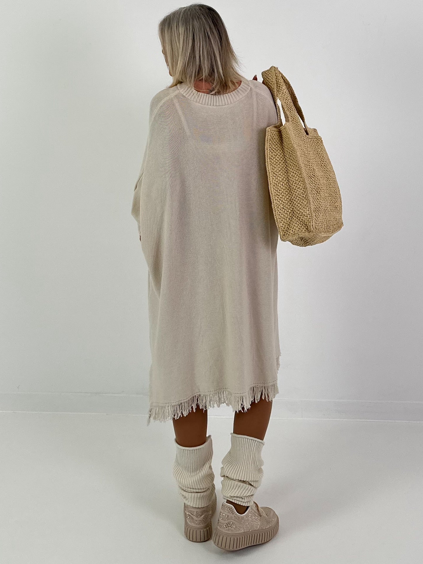 Strickkleid mit Fransen - beige