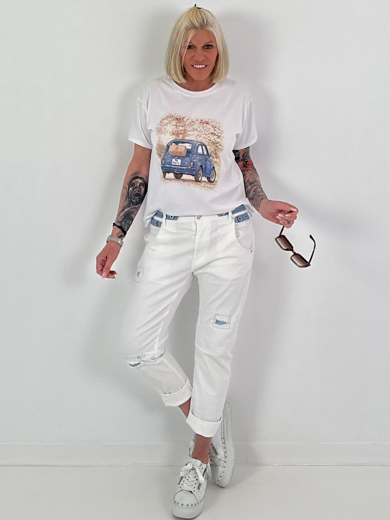 Jeans with waistband details - white